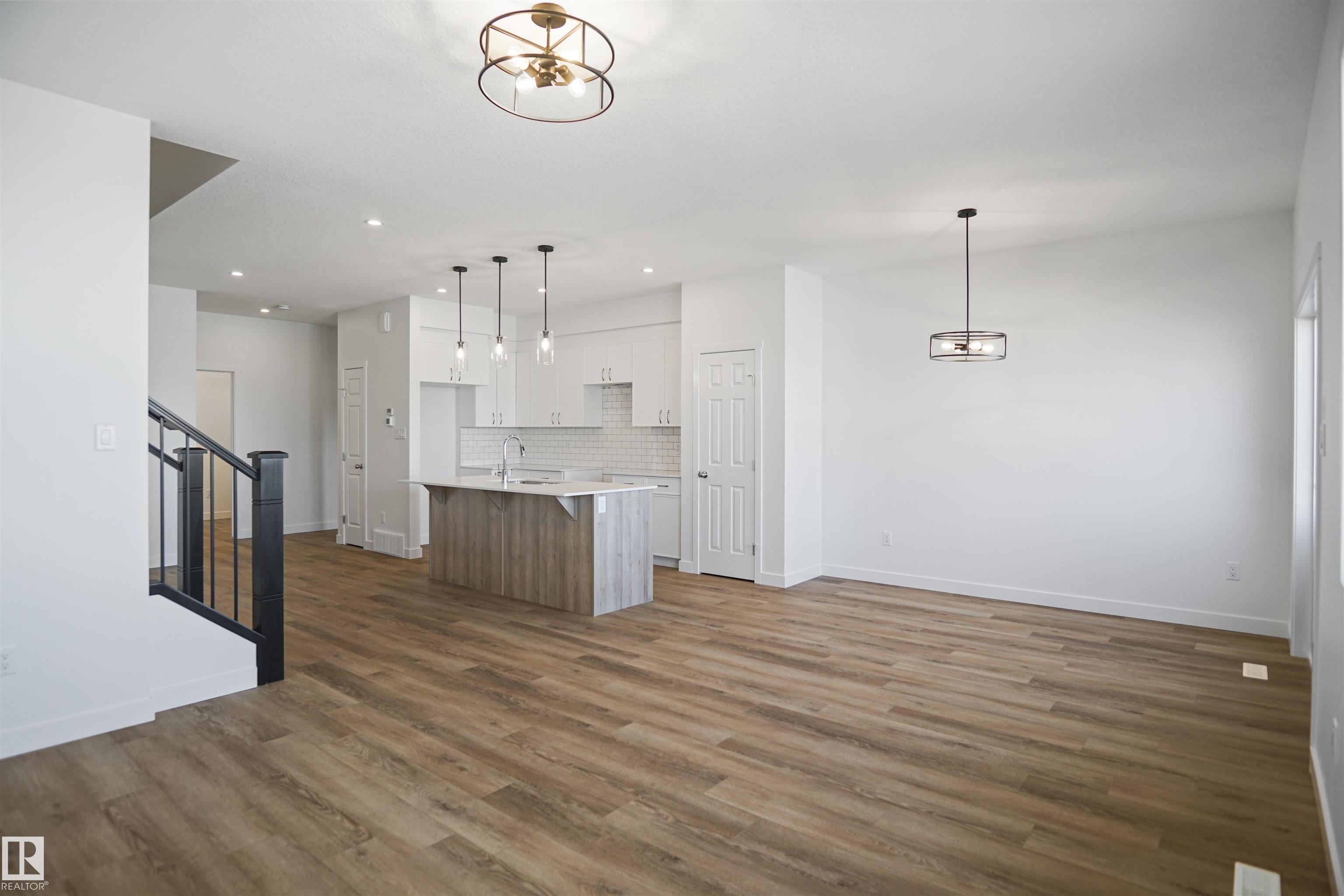 Picture for 18963 28 AV NW