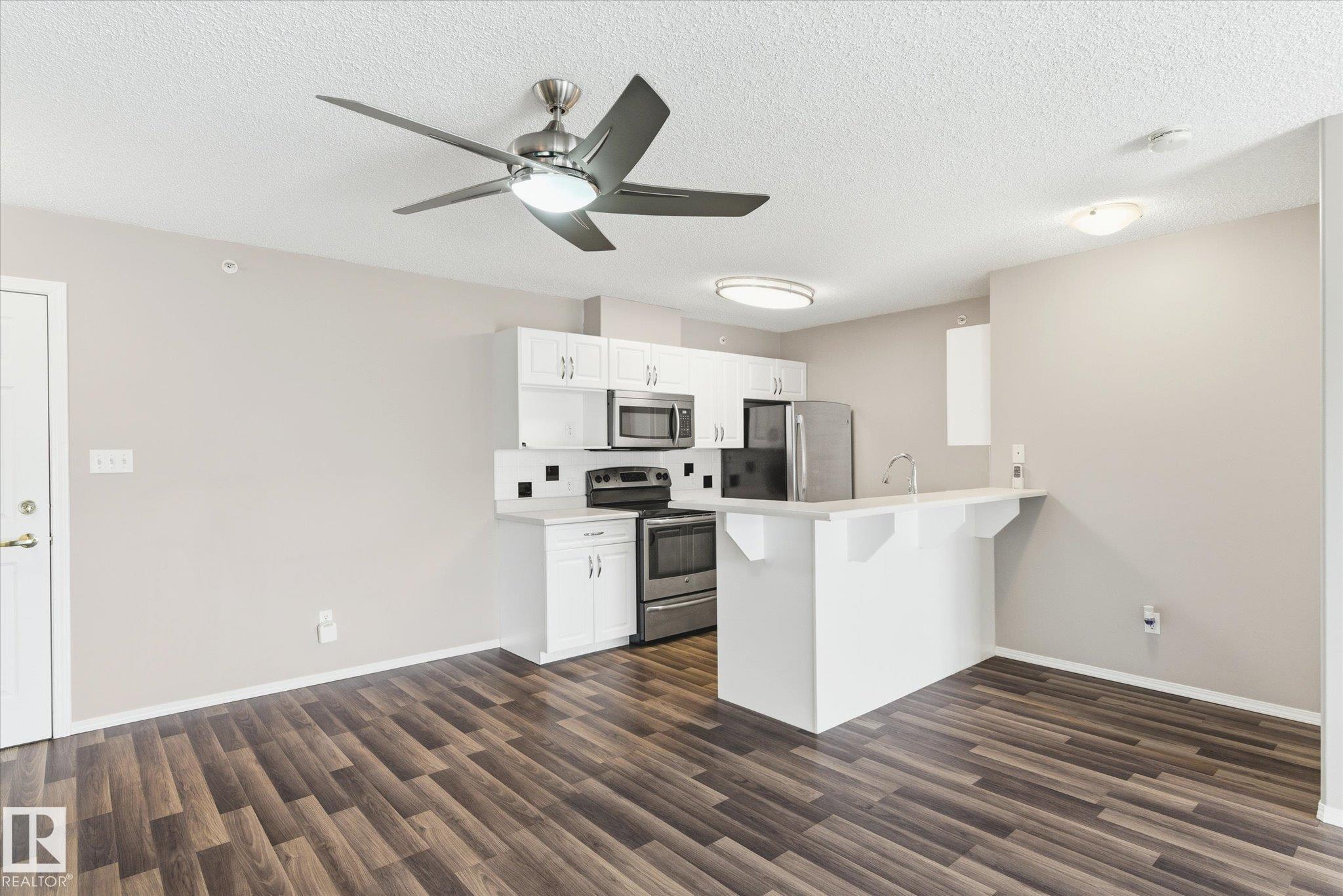 Photo 20 at 401 - 5102 49 Avenue, Linsford Park, Leduc