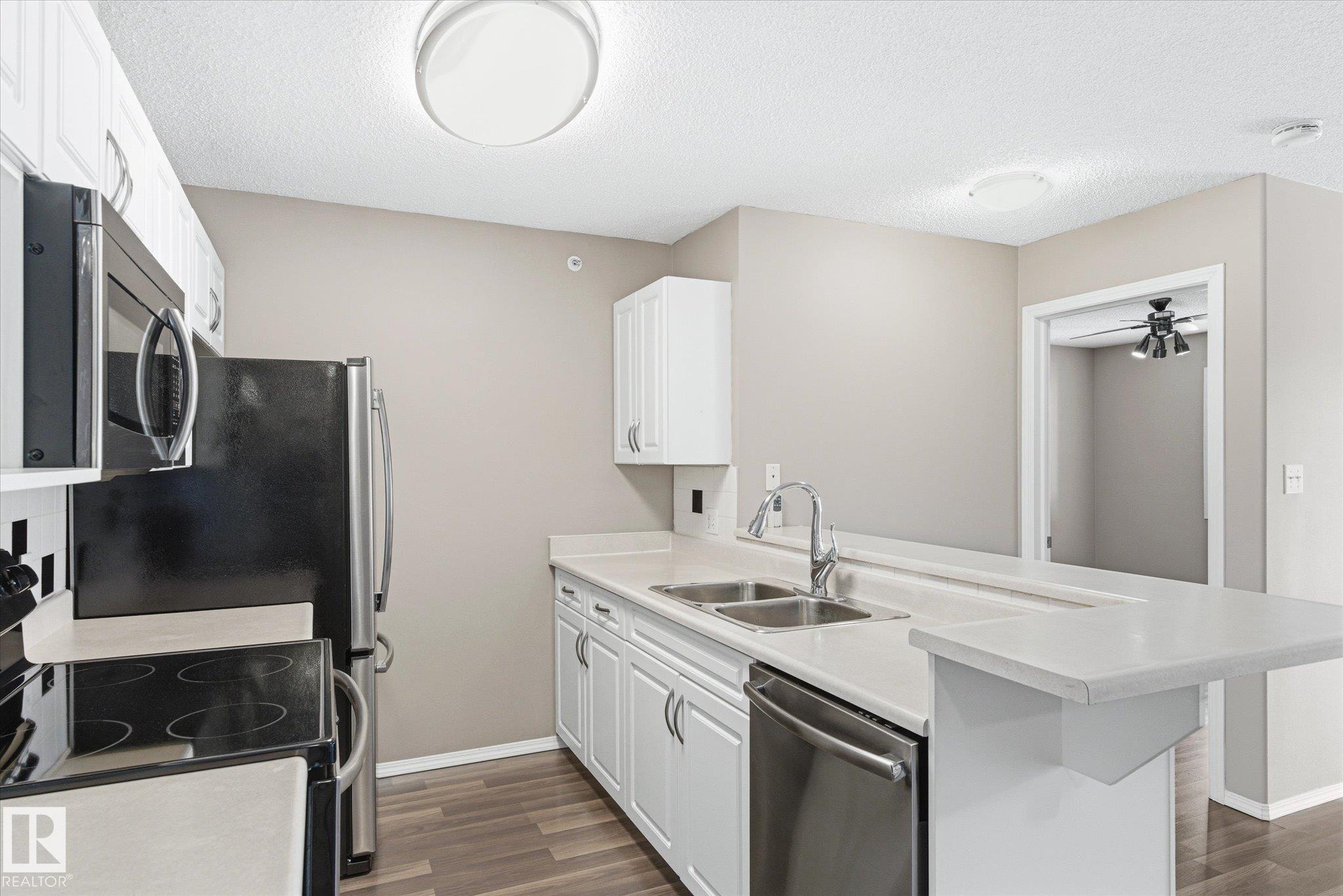 Photo 23 at 401 - 5102 49 Avenue, Linsford Park, Leduc