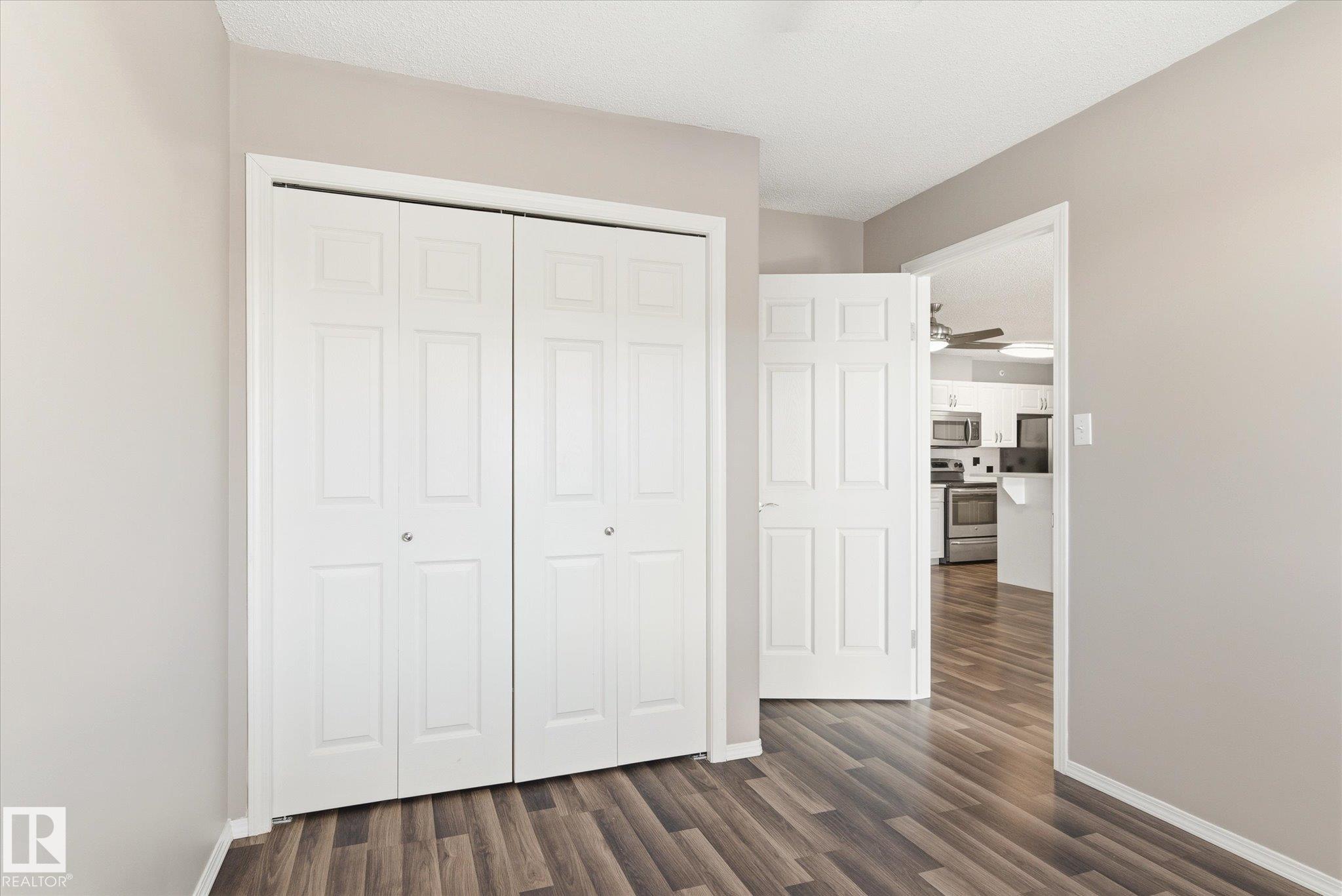 Photo 35 at 401 - 5102 49 Avenue, Linsford Park, Leduc