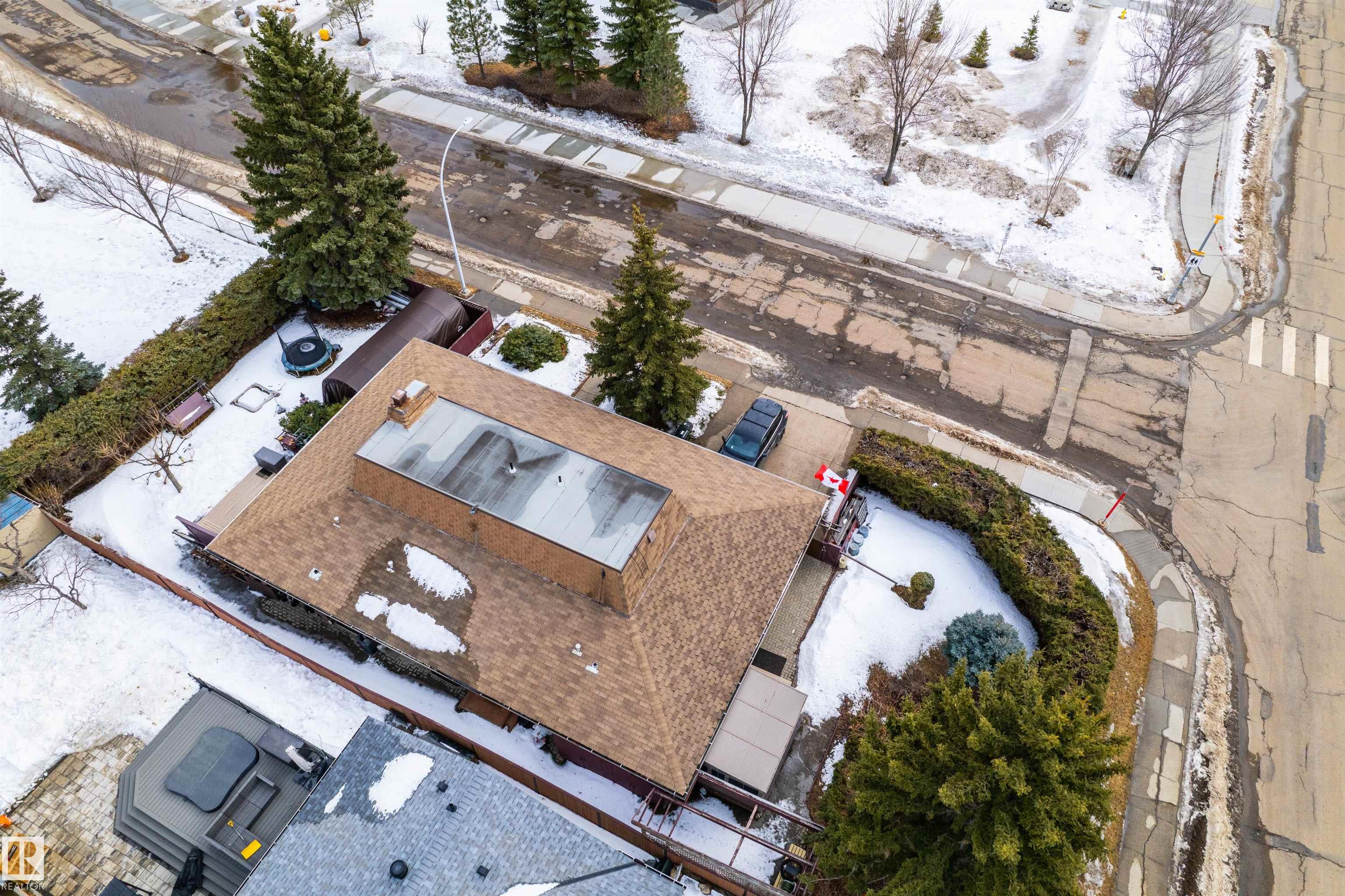 Picture for 16628 96 AV NW NW