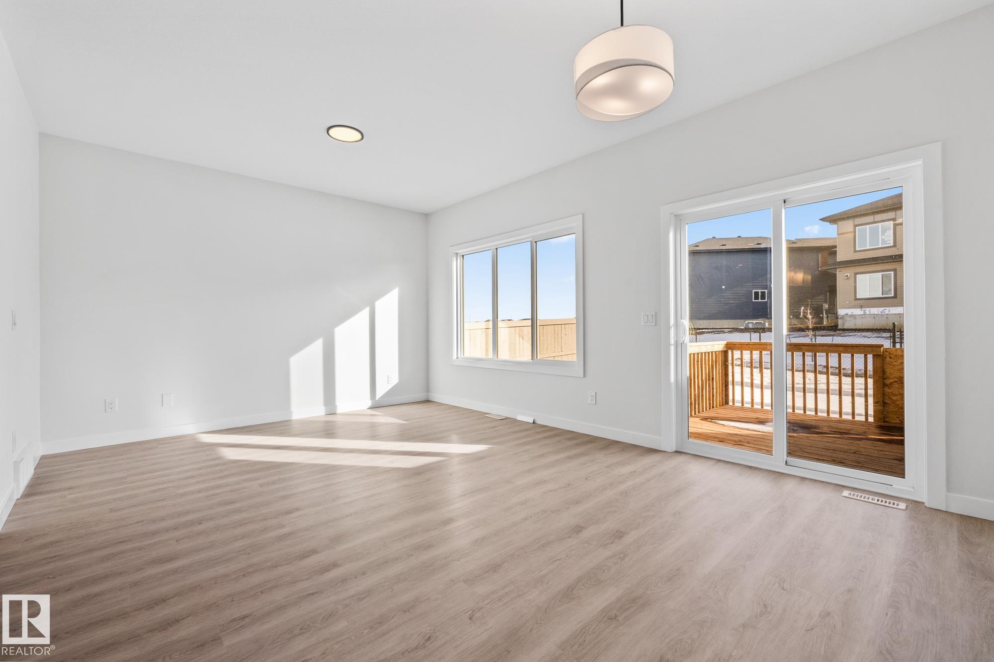 Photo 12 at 144 Honeysuckle green, Woodbend, Leduc