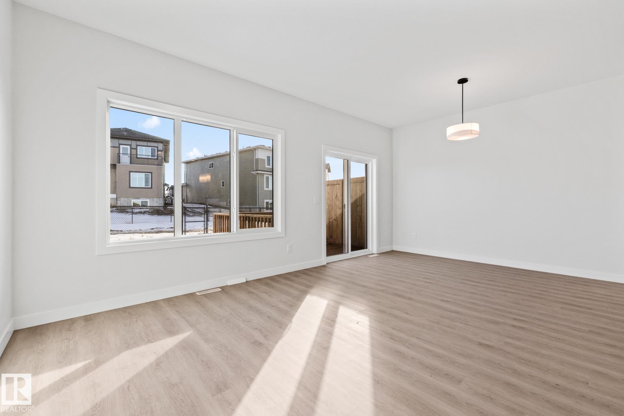 Photo 13 at 144 Honeysuckle green, Woodbend, Leduc