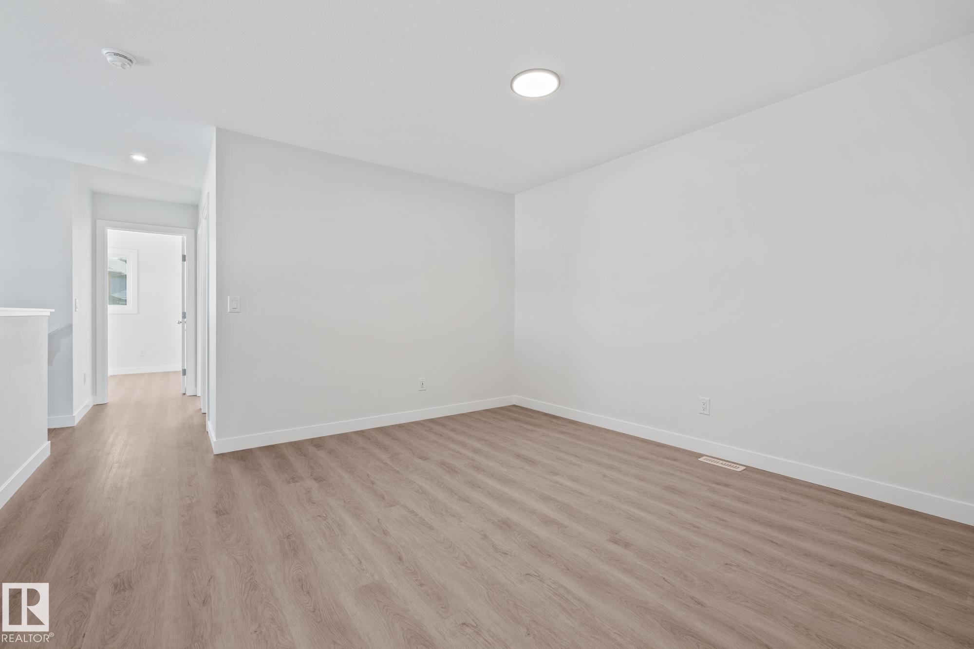 Photo 17 at 144 Honeysuckle green, Woodbend, Leduc