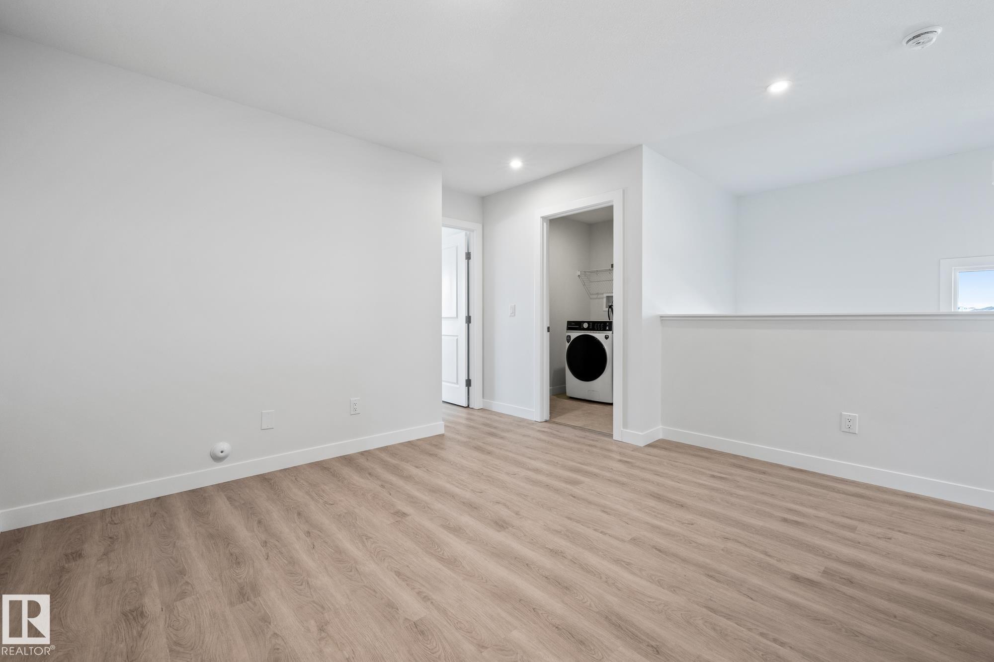 Photo 18 at 144 Honeysuckle green, Woodbend, Leduc