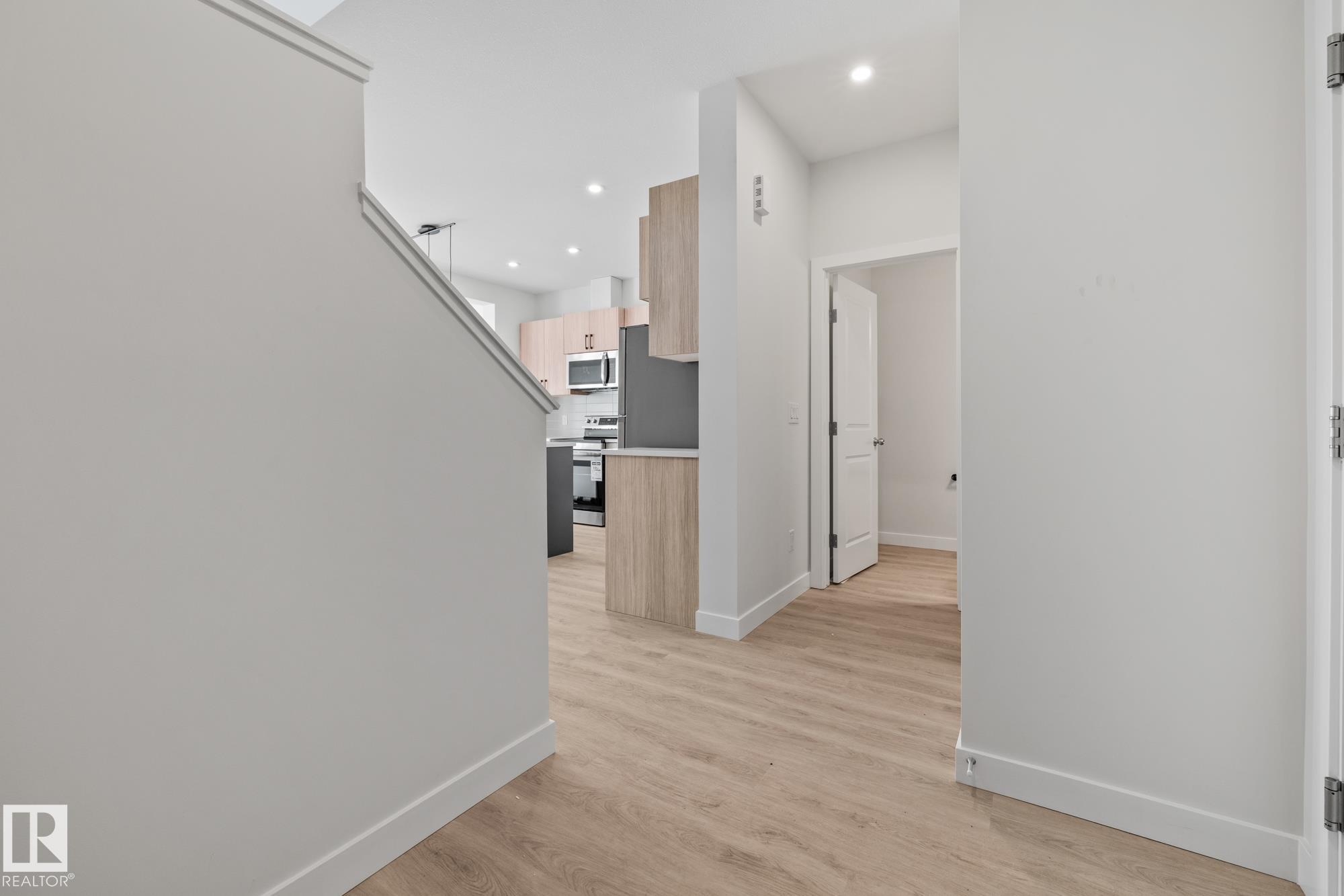 144 Honeysuckle green, Woodbend, Leduc