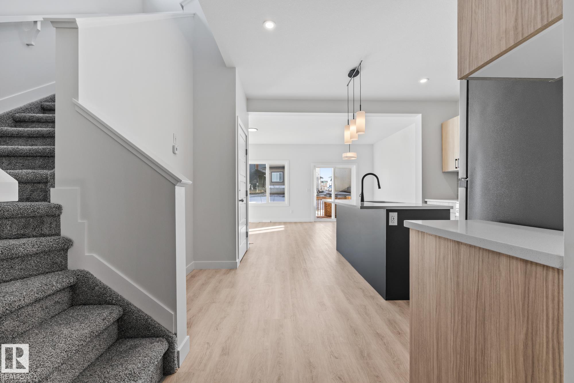 144 Honeysuckle green, Woodbend, Leduc