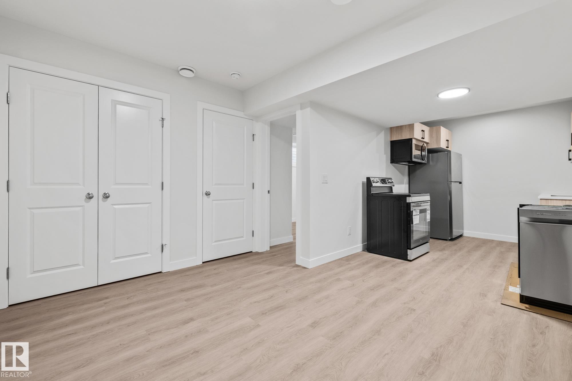 Photo 32 at 144 Honeysuckle green, Woodbend, Leduc