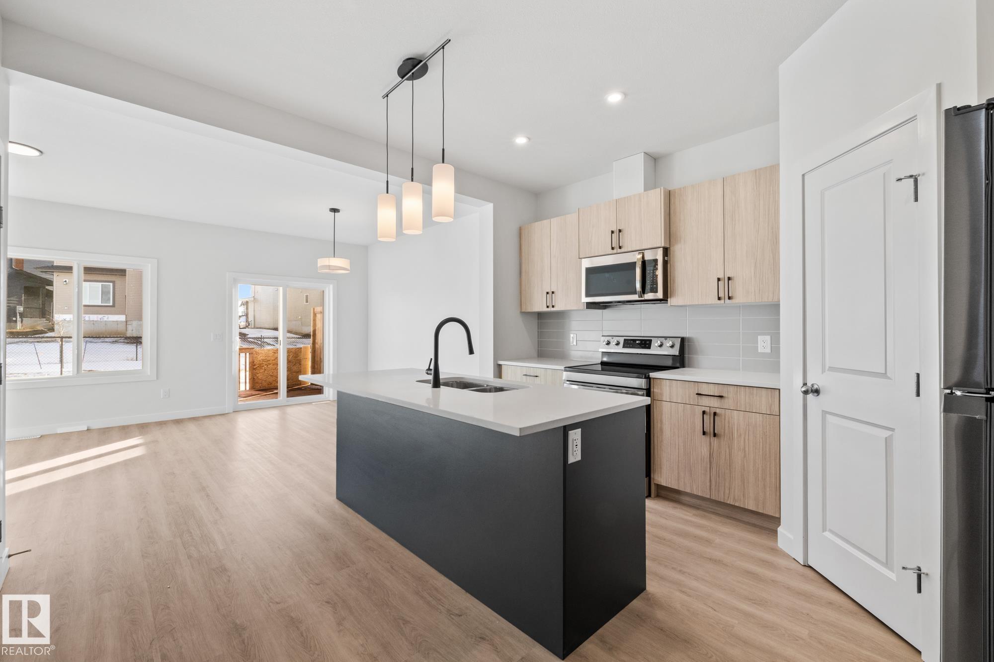 144 Honeysuckle green, Woodbend, Leduc