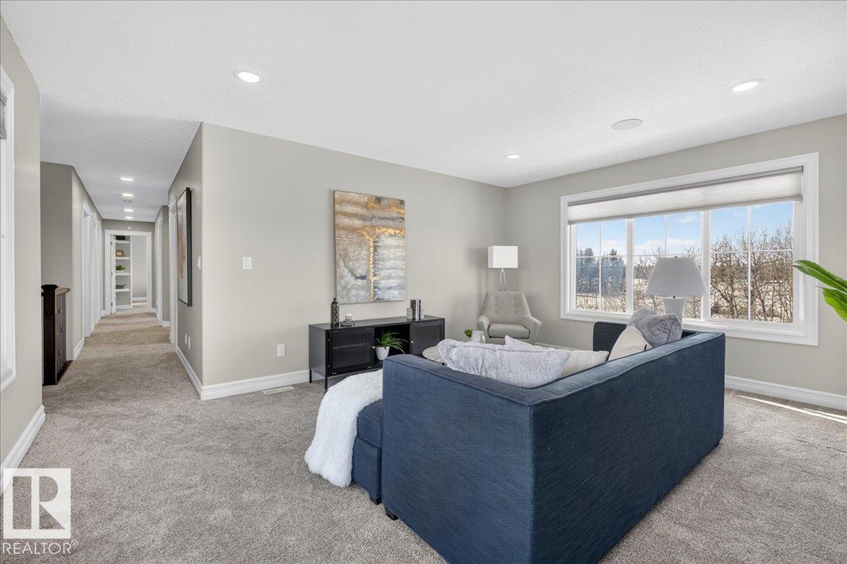 Photo 31 at 1380 Graydon Hill Way SW, Graydon Hill, Edmonton