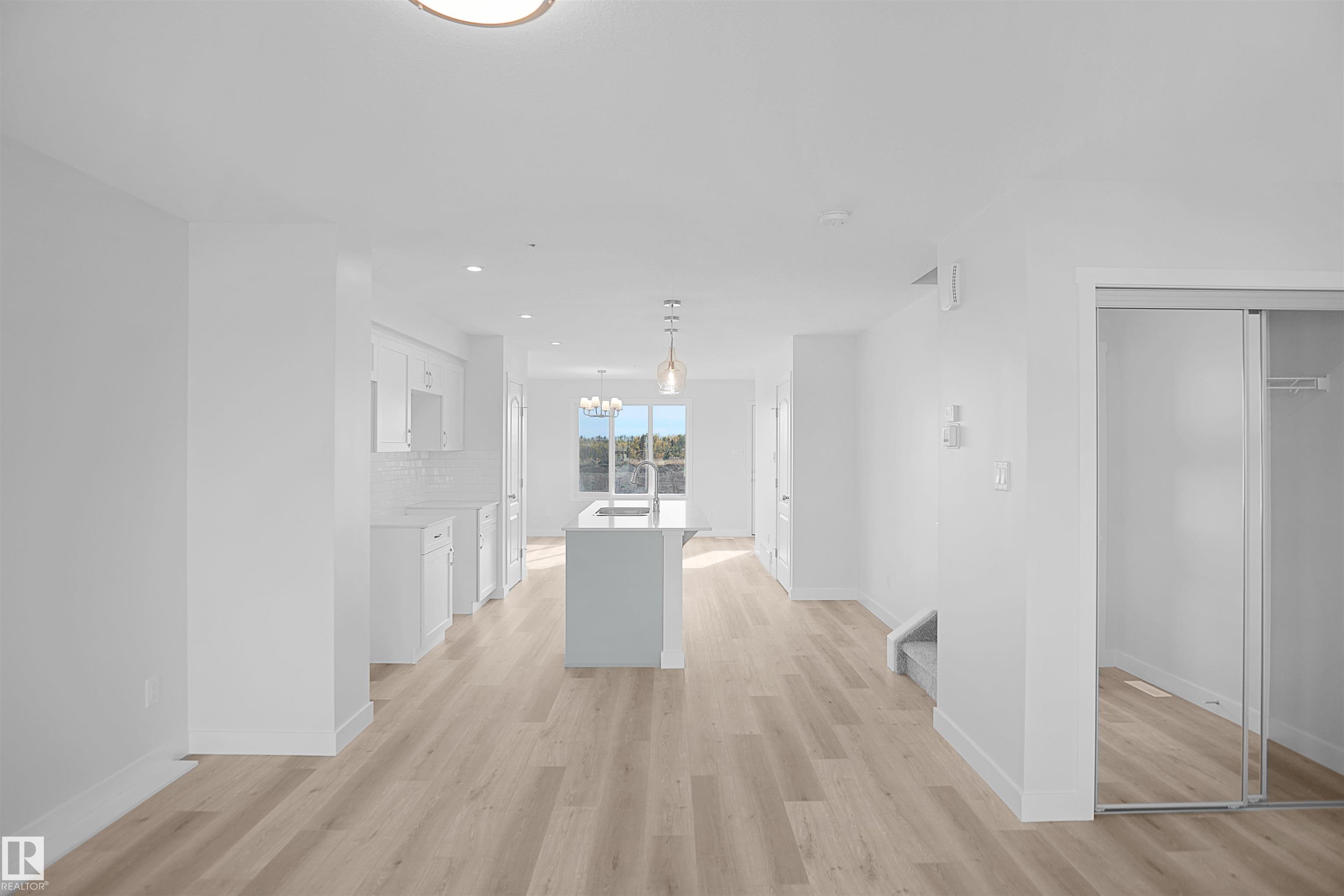 Picture for 22927 82 AV NW