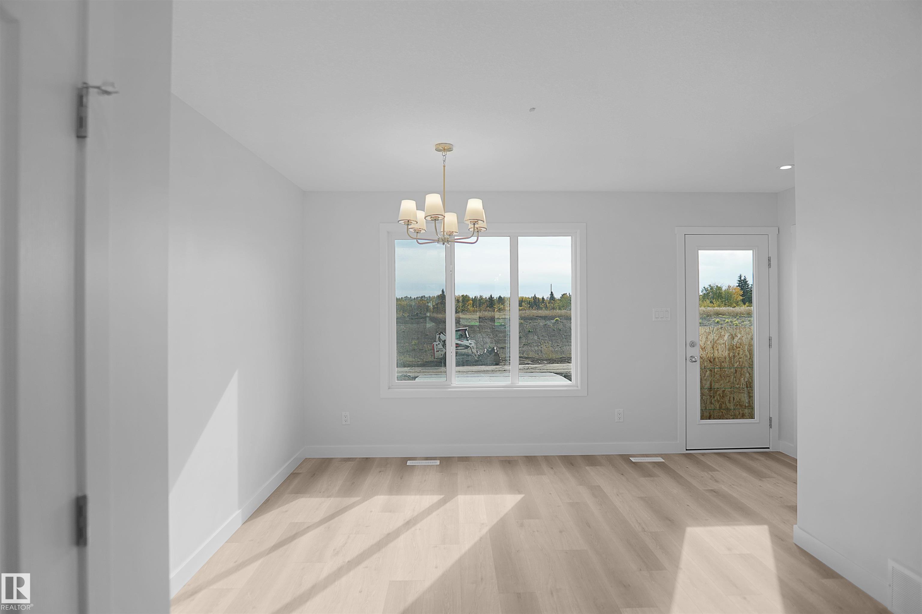 Photo 10 at 22927 82 Avenue NW, Rosenthal, Edmonton