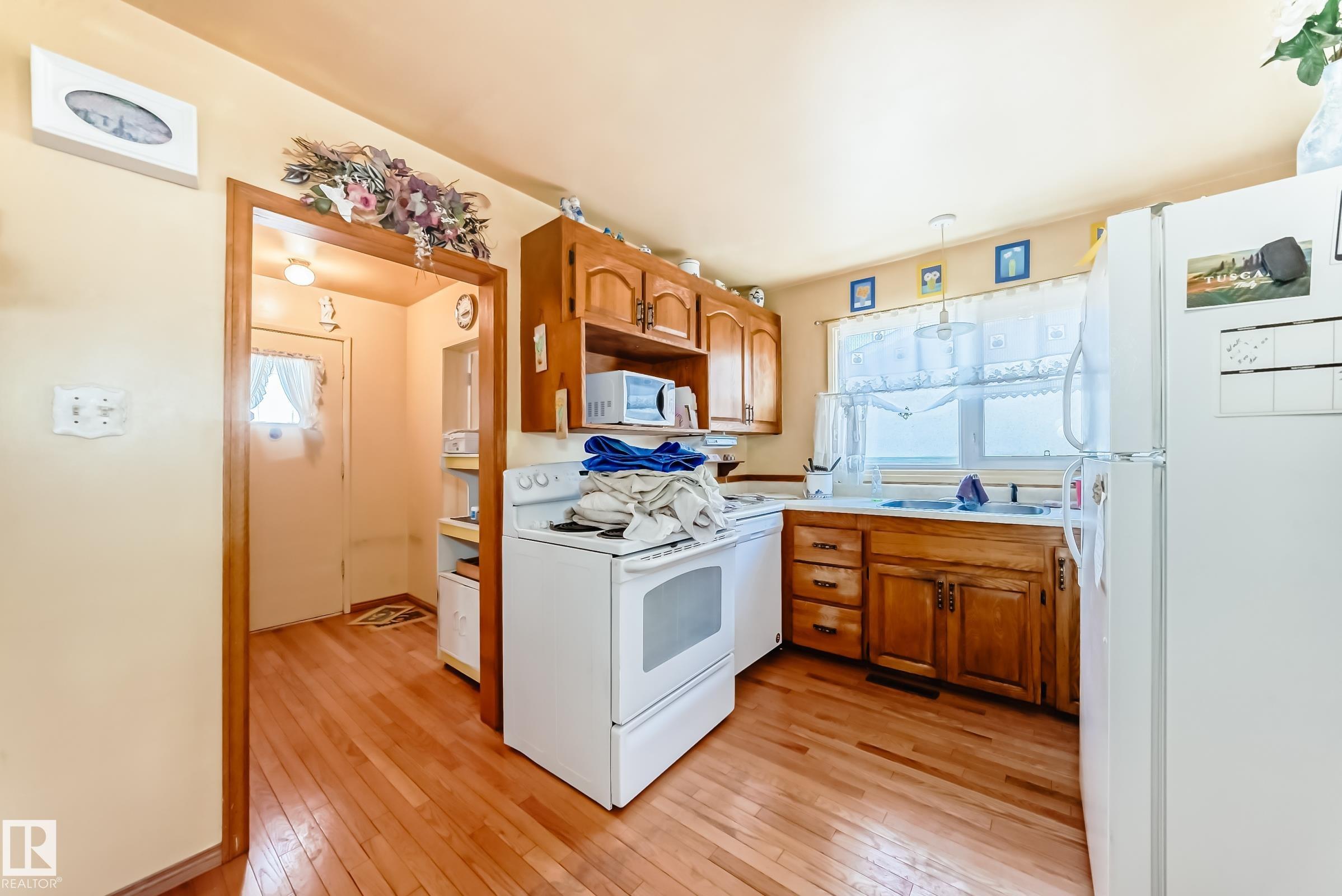 Picture for 9328 168 ST NW