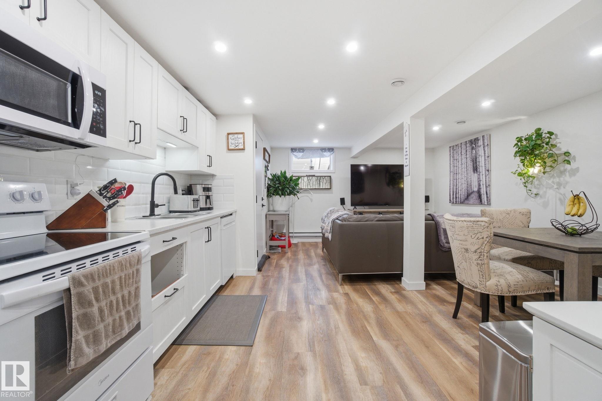 Photo 32 at 5110 57ave, Willow Park, Leduc