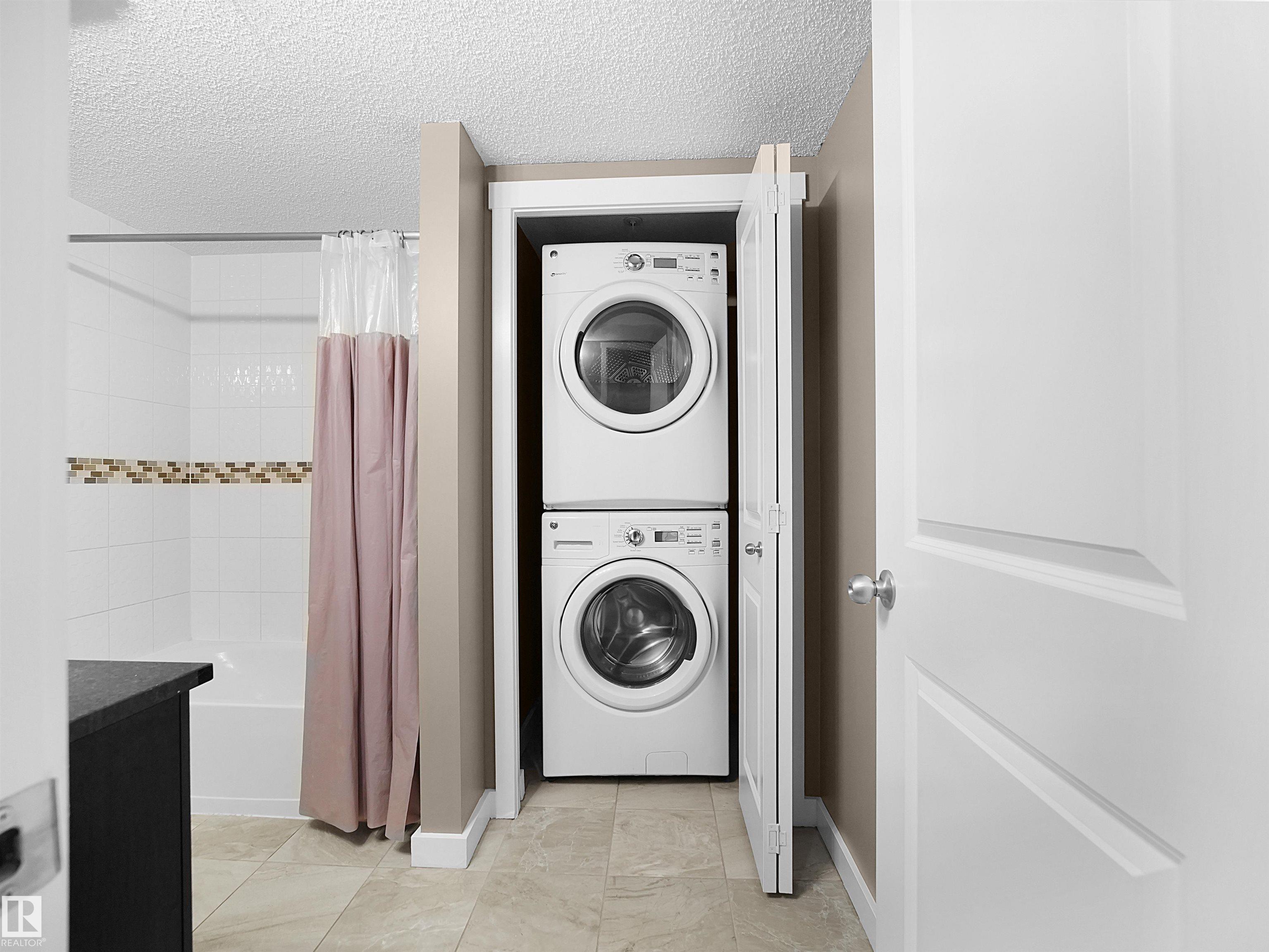 Photo 11 at 103 - 3207 James Mowatt Trail SW, Allard, Edmonton