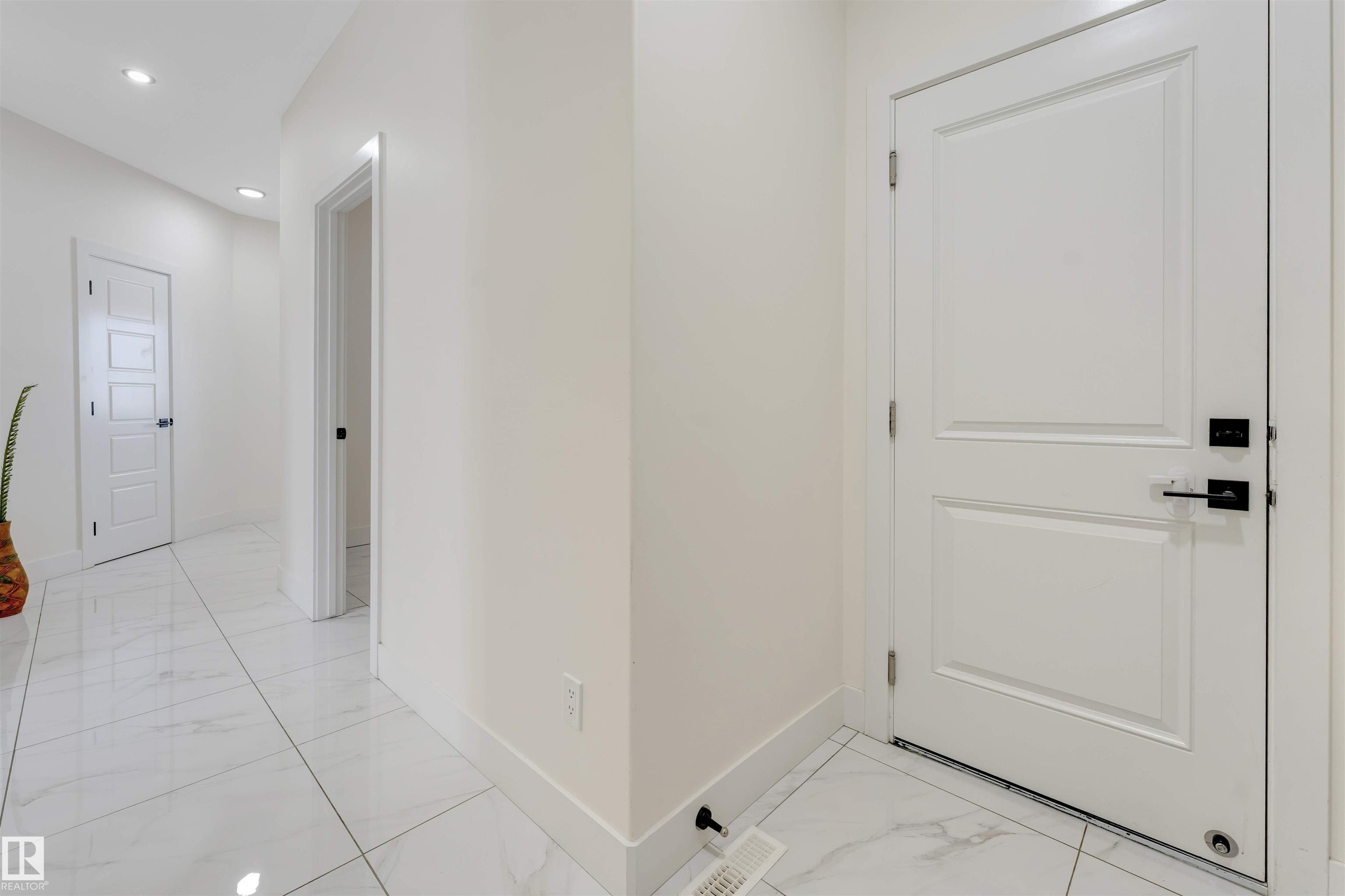 Photo 14 at 4207 38a Street, Triomphe Estates, Beaumont