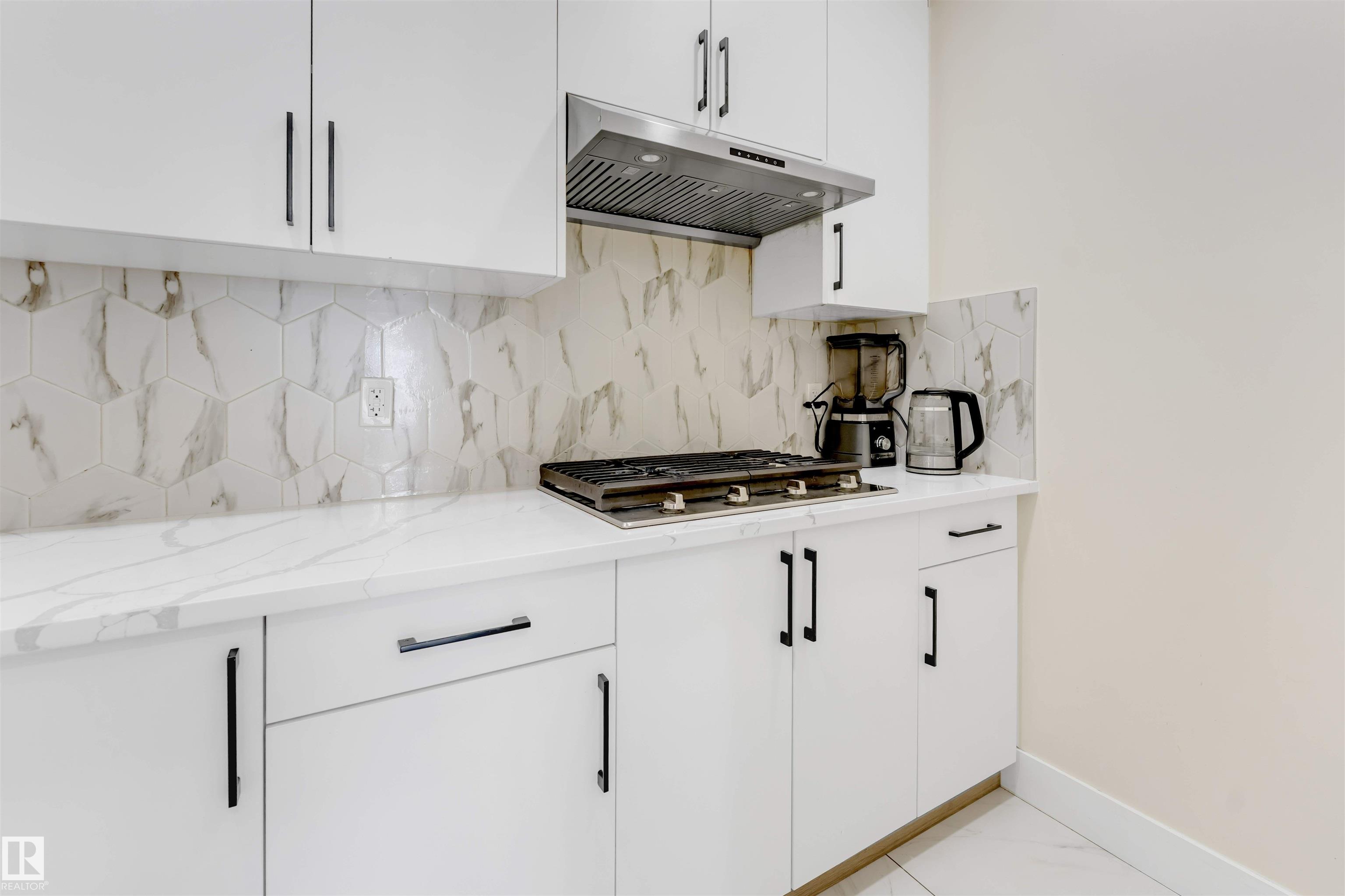 Photo 24 at 4207 38a Street, Triomphe Estates, Beaumont