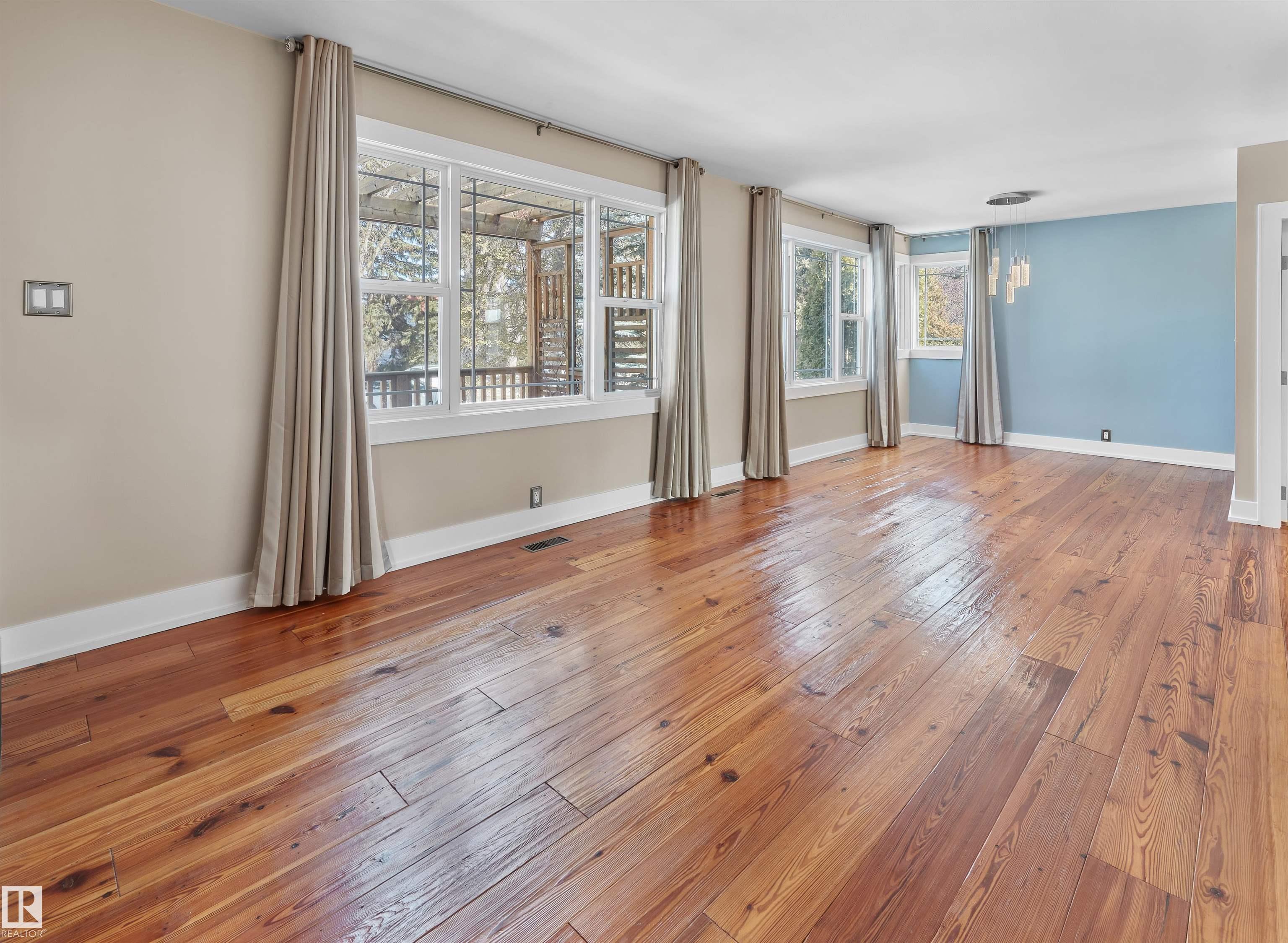 Picture for 11135 62 AV NW