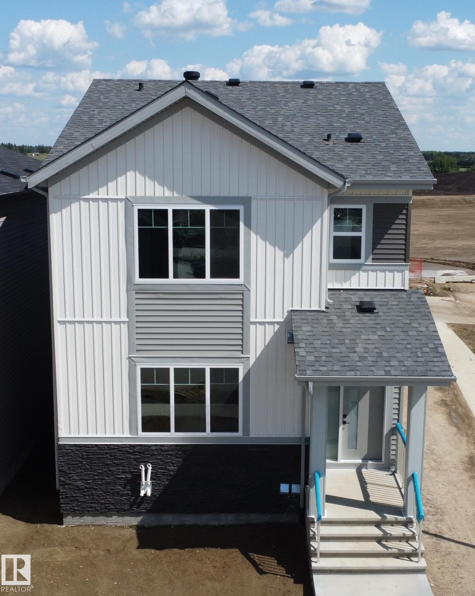 7 Tilia Place, Tonewood, Spruce Grove photo number 2