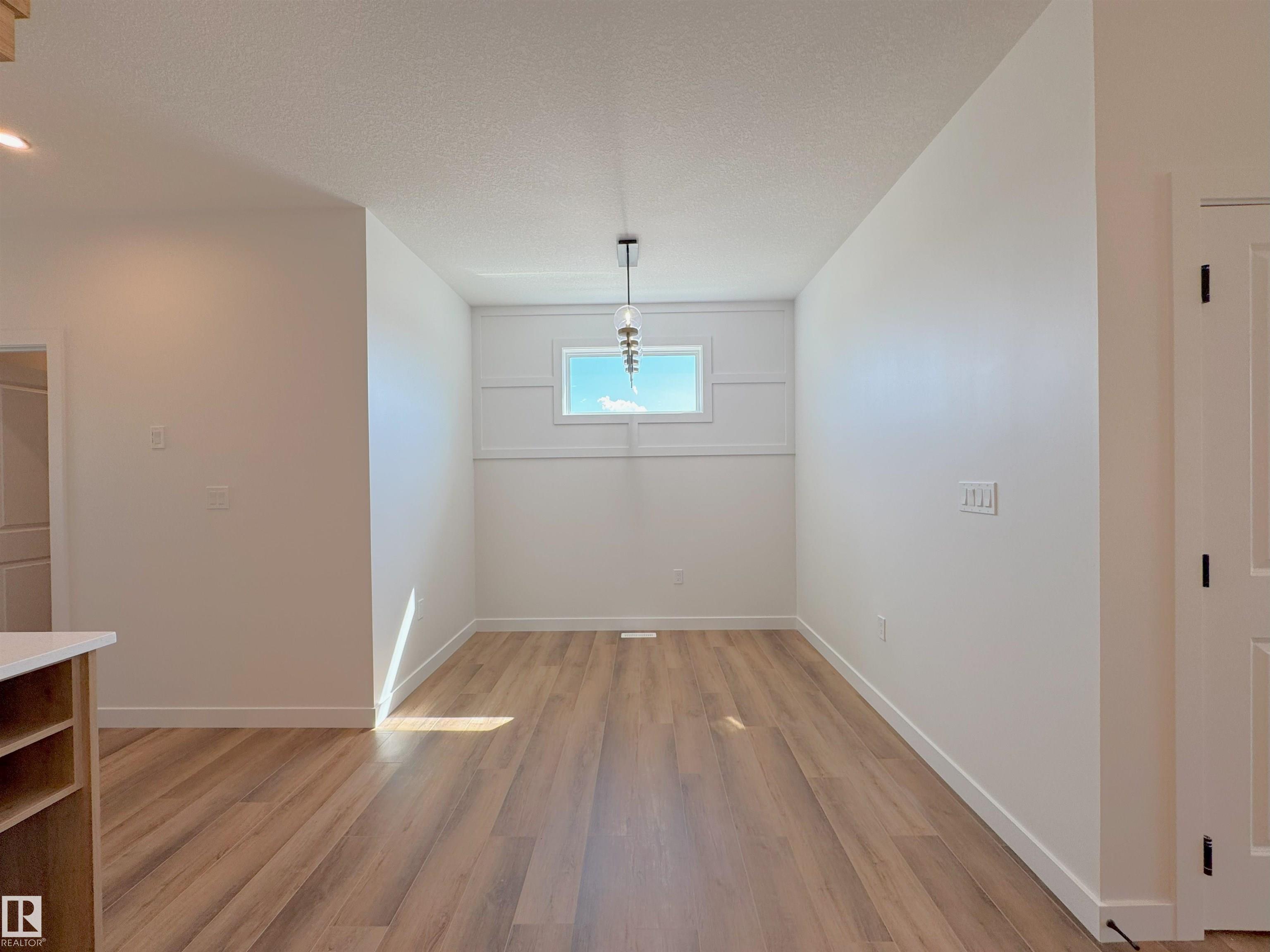 Photo 7 at 7 Tilia Place, Tonewood, Spruce Grove