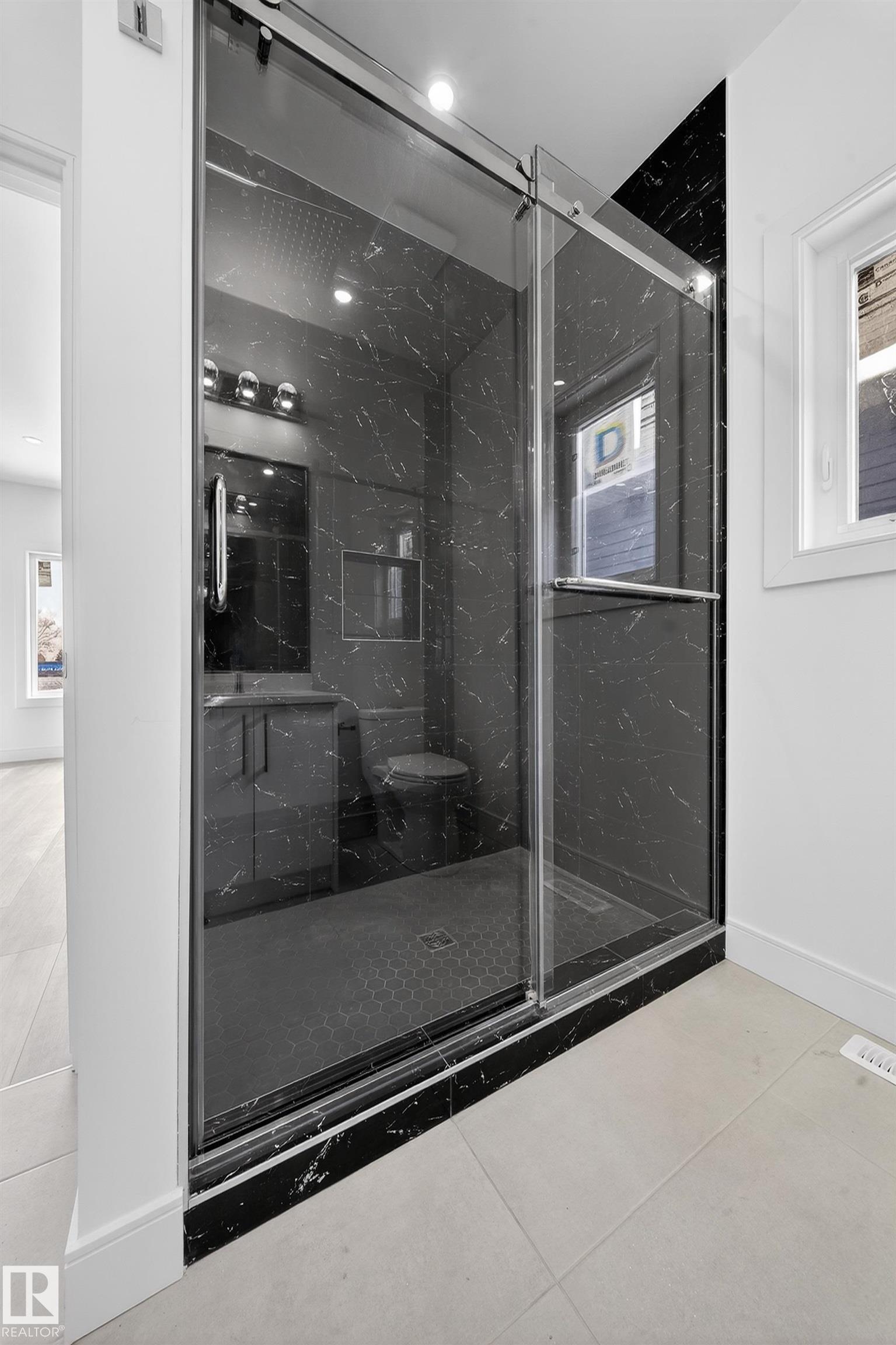 Photo 20 at 10938 157 Street NW, Mayfield, Edmonton