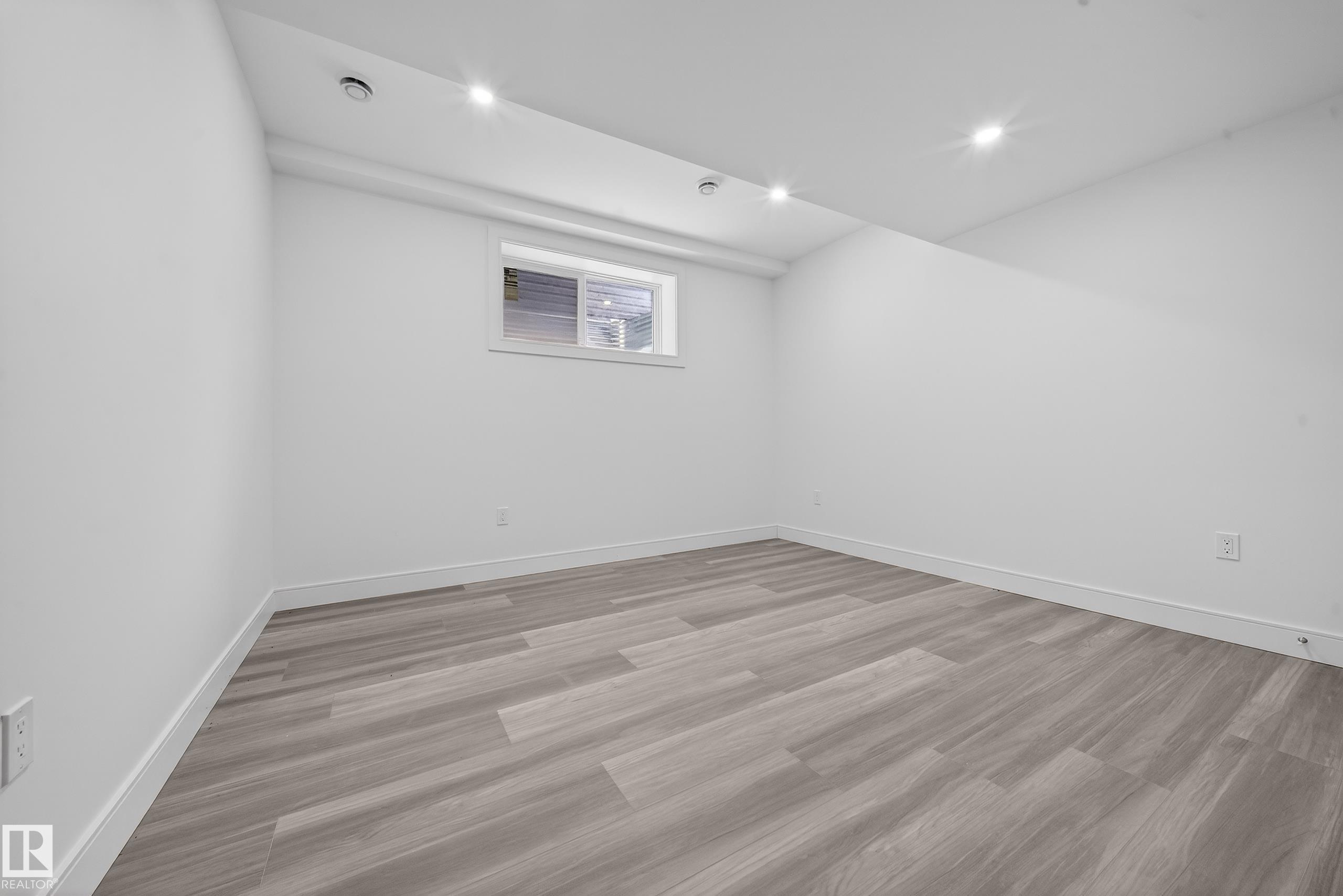 Photo 35 at 10938 157 Street NW, Mayfield, Edmonton