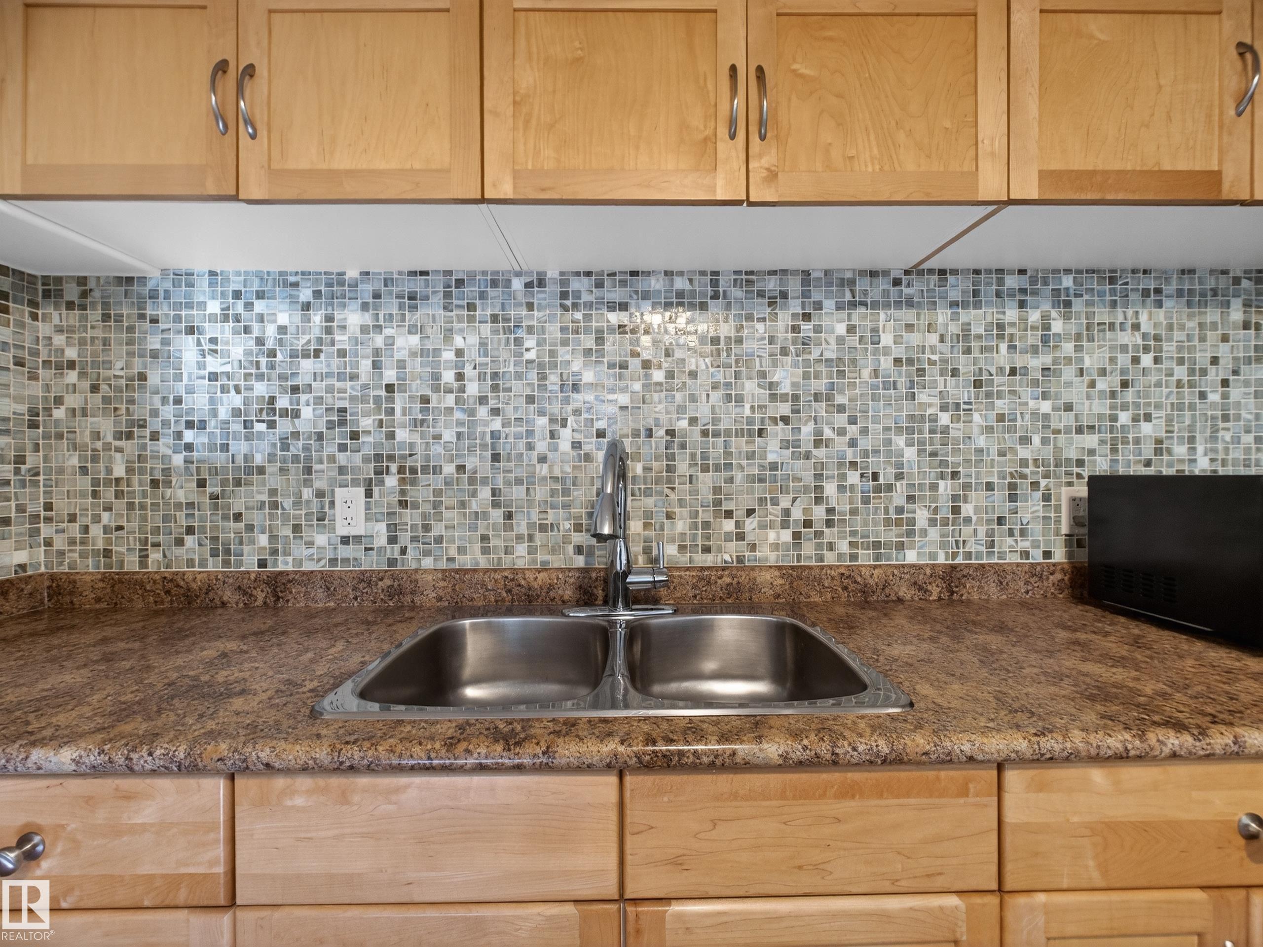 Photo 34 at 11933 77 Street NW, Eastwood, Edmonton