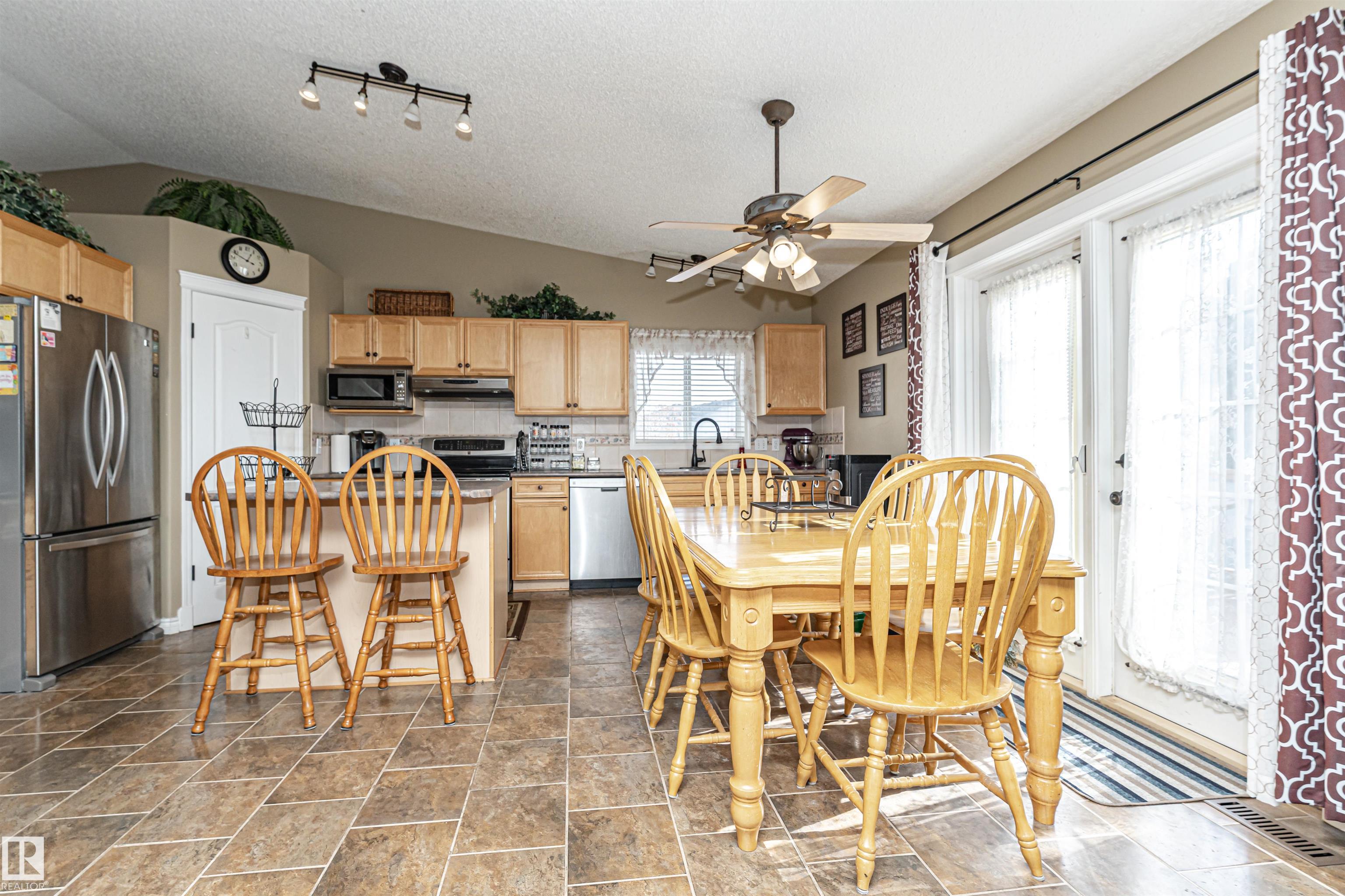 Picture for 19047 51 AV NW