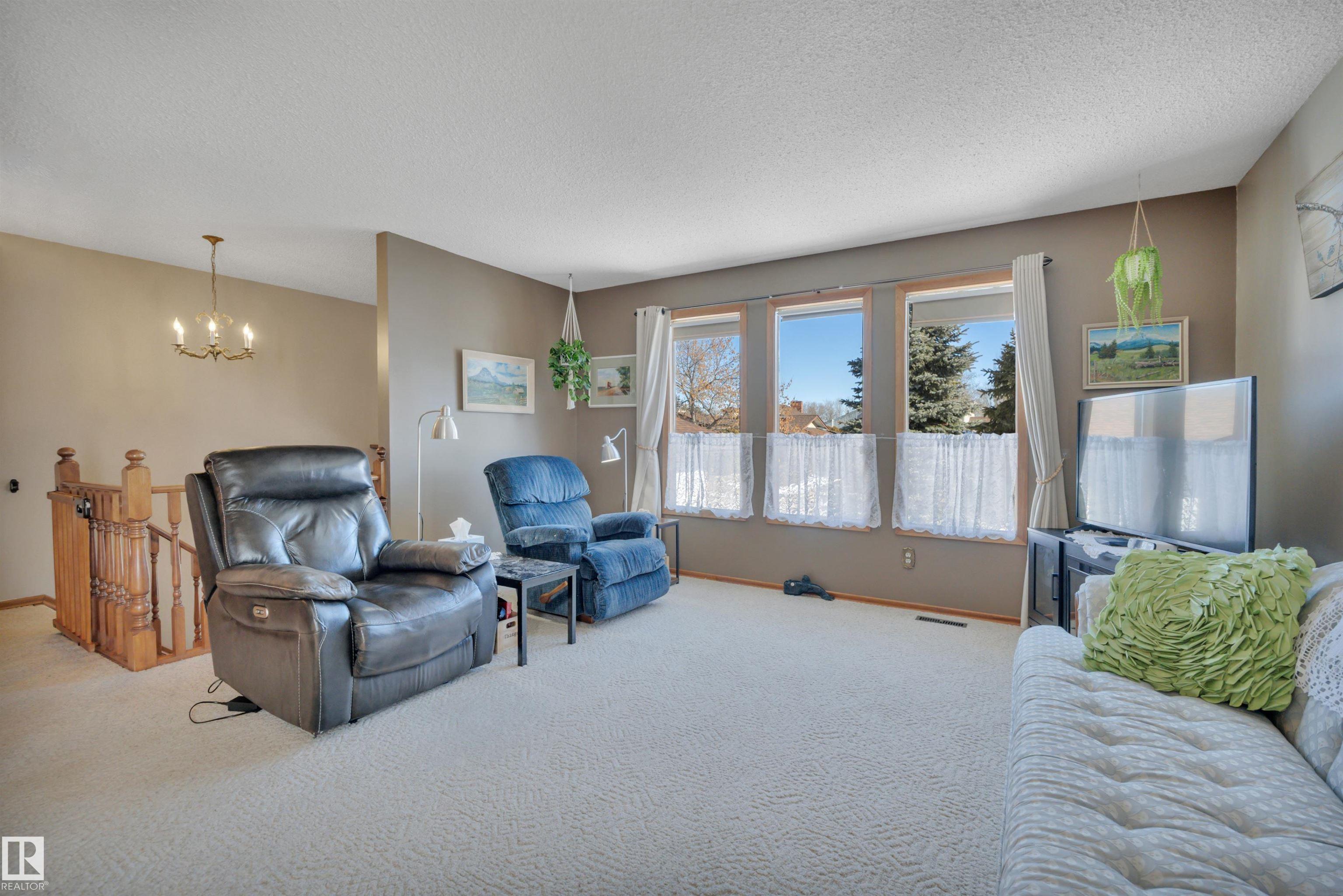 Photo 9 at 63 Alpaugh Crescent, Leduc Estates, Leduc