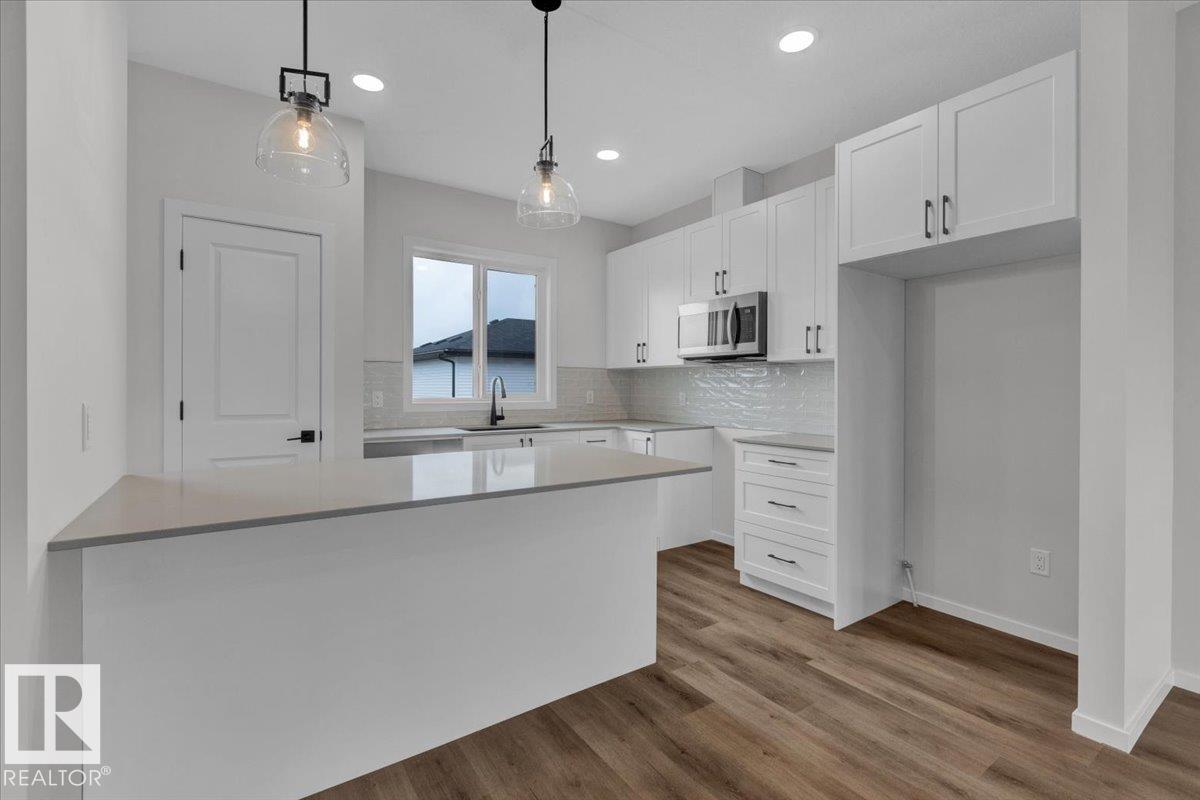 Photo 13 at 1098 Mcleod Avenue, Easton, Spruce Grove