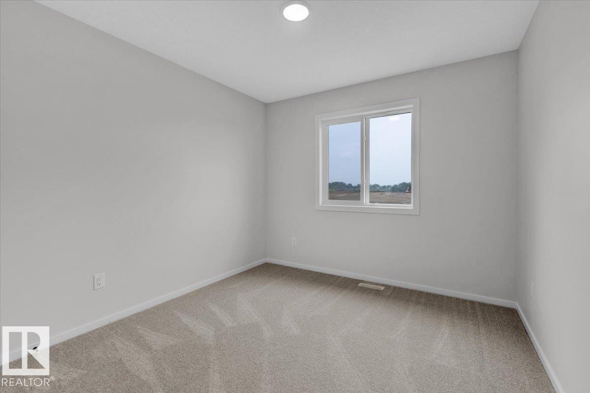 Photo 22 at 1098 Mcleod Avenue, Easton, Spruce Grove