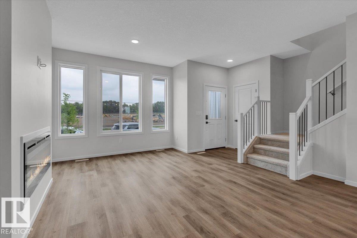 Photo 7 at 1098 Mcleod Avenue, Easton, Spruce Grove