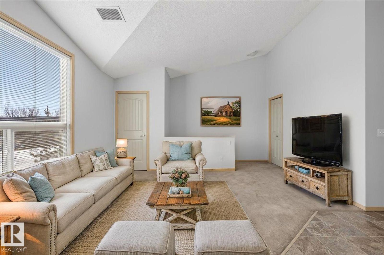 Picture for #111 604 62 ST SW