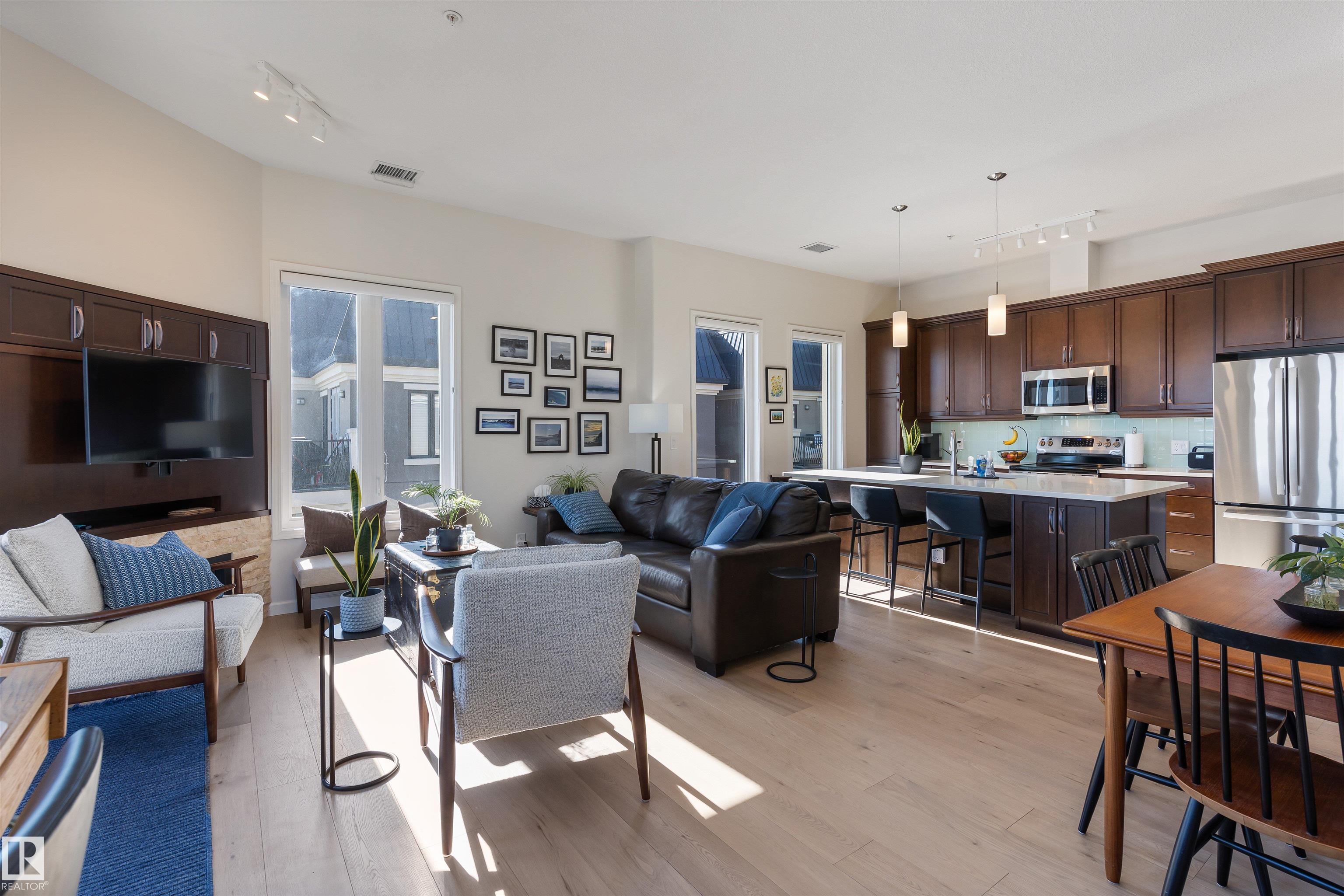 Photo 8 at 427 - 6083 Maynard Way NW, MacTaggart, Edmonton