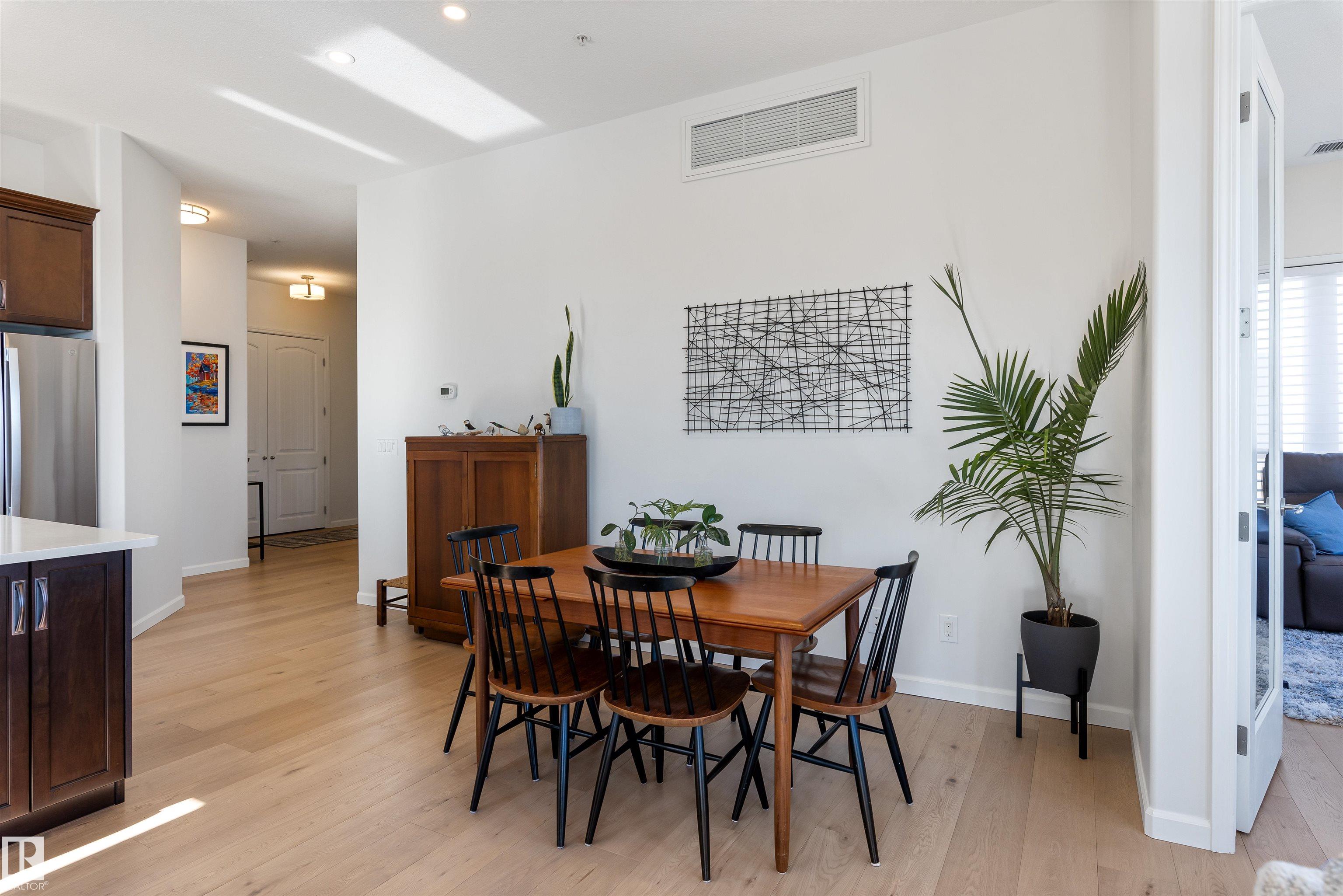 Photo 10 at 427 - 6083 Maynard Way NW, MacTaggart, Edmonton