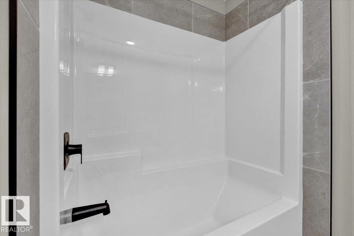 Photo 30 at 1096 Mcleod Avenue, Easton, Spruce Grove