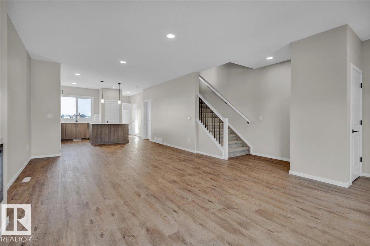 Photo 7 at 1096 Mcleod Avenue, Easton, Spruce Grove