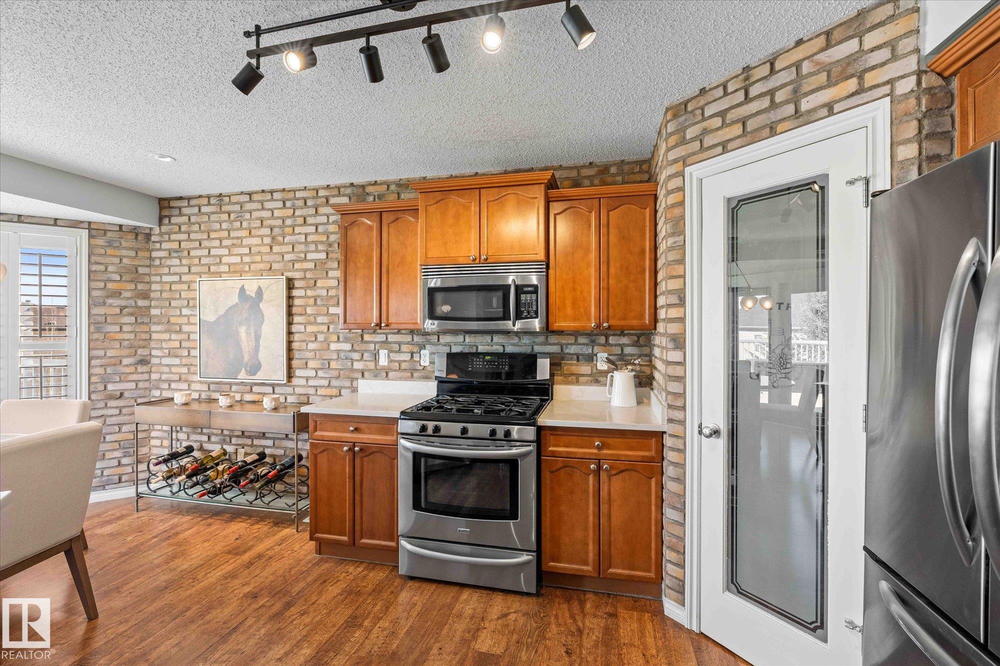 Photo 12 at 68 Greystone Crescent, Grove Meadows, Spruce Grove