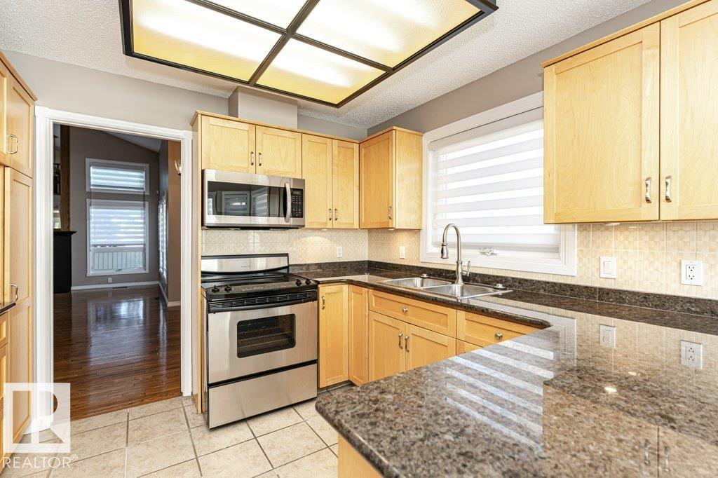 Photo 11 at 1051 109 Street NW, Bearspaw, Edmonton