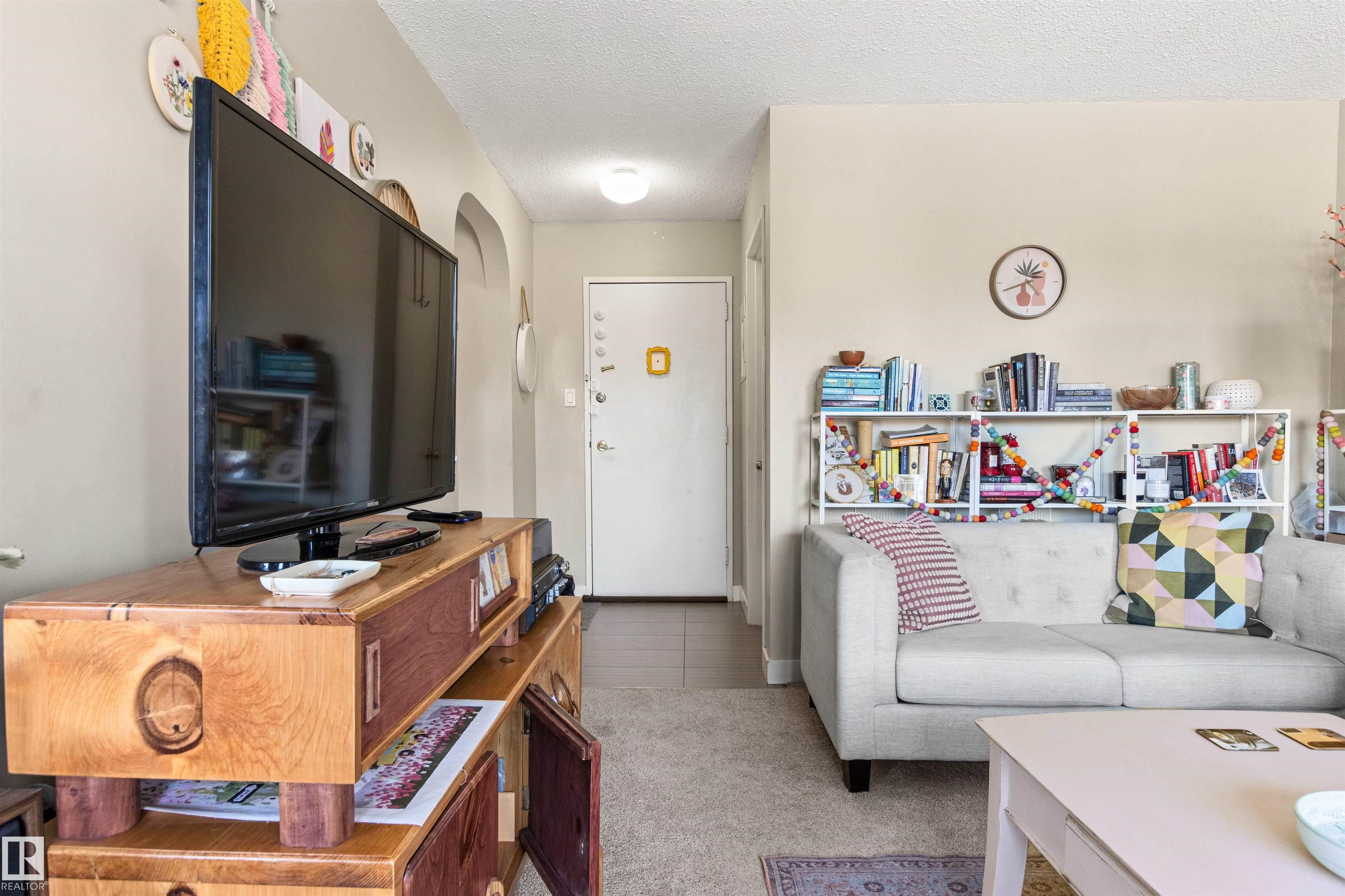 Photo 6 at 304 - 11420 40 Avenue NW, Royal Gardens, Edmonton