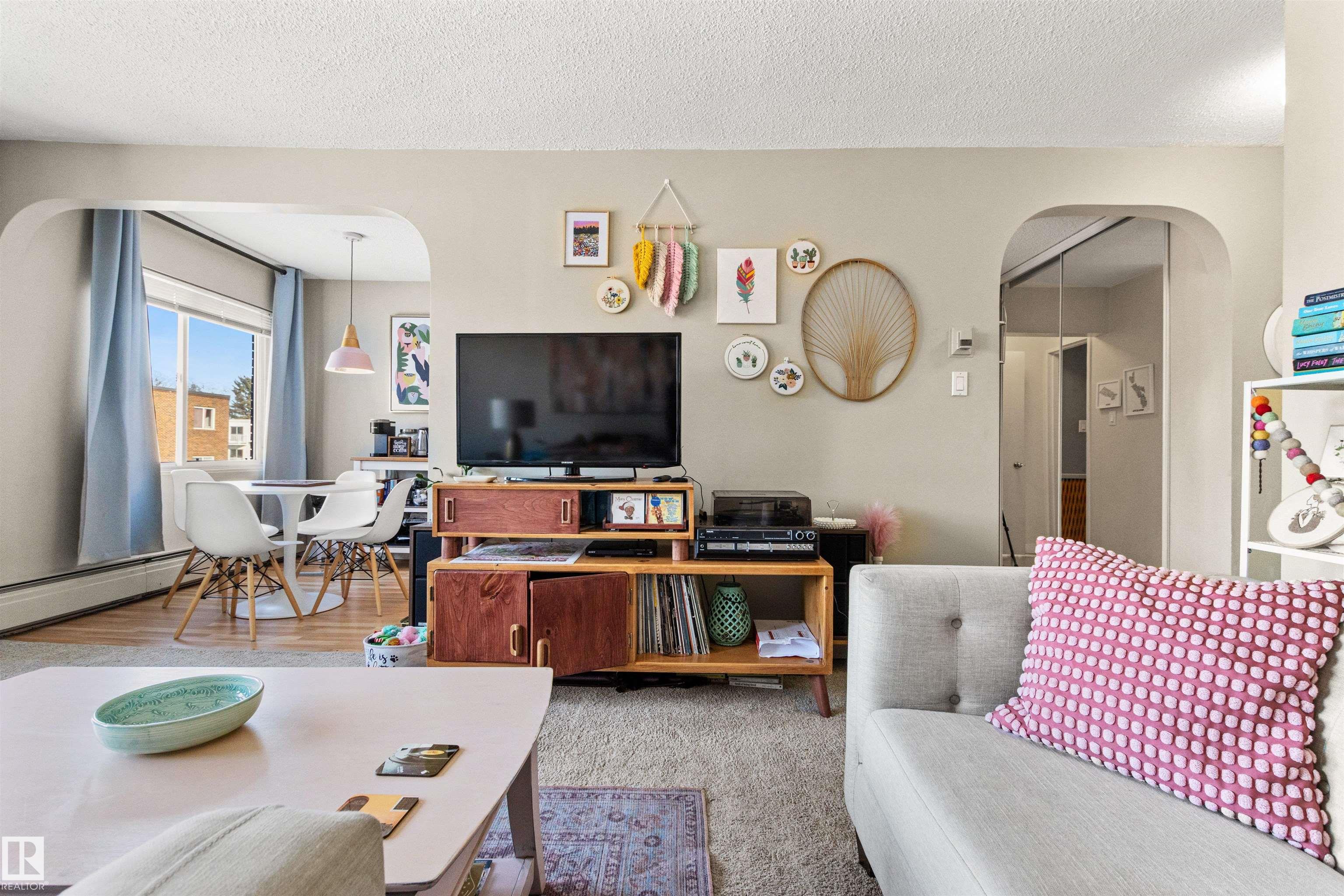 Photo 7 at 304 - 11420 40 Avenue NW, Royal Gardens, Edmonton