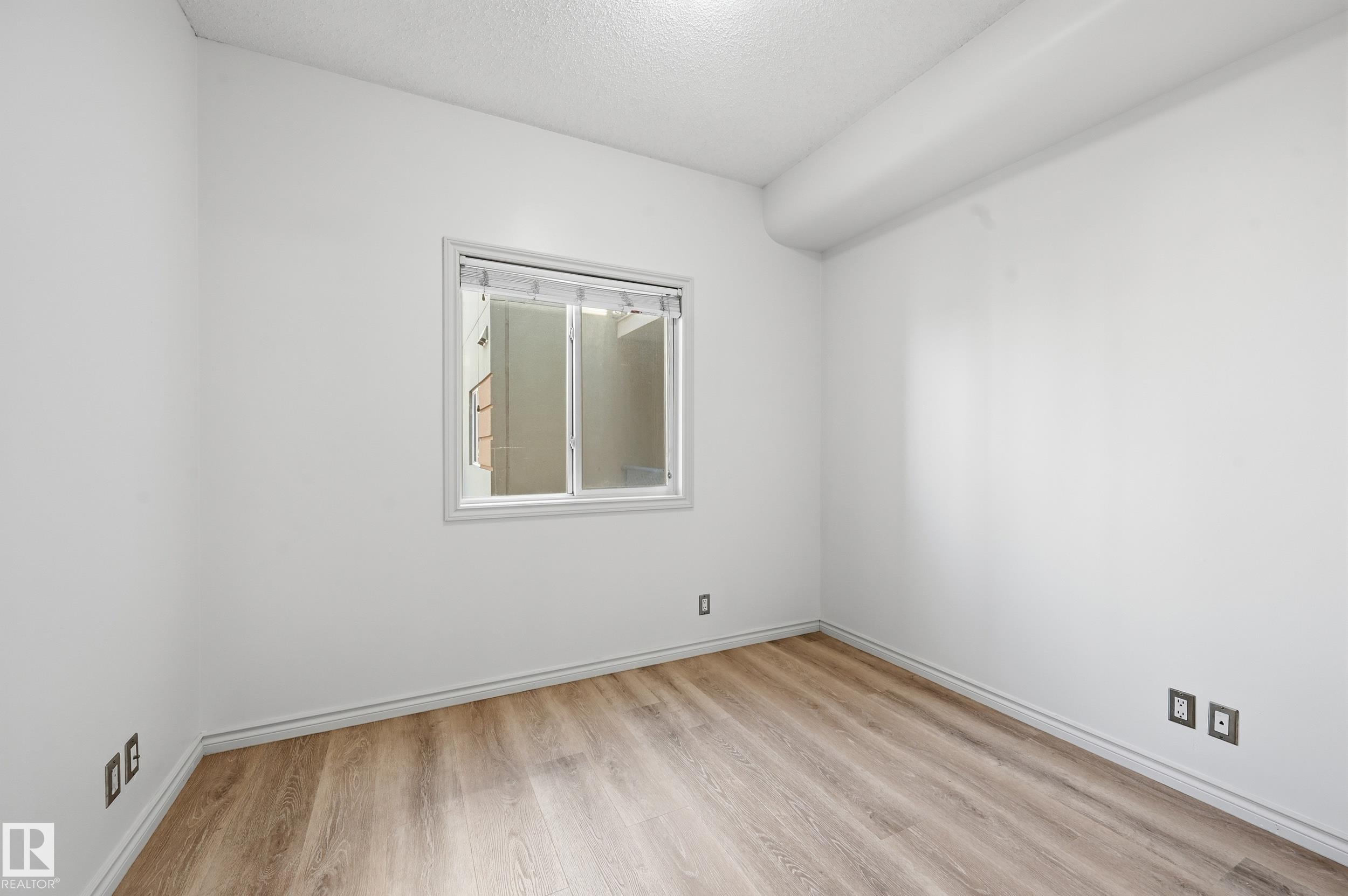 Photo 18 at 517 - 10235 112 Street NW, Wîhkwêntôwin, Edmonton