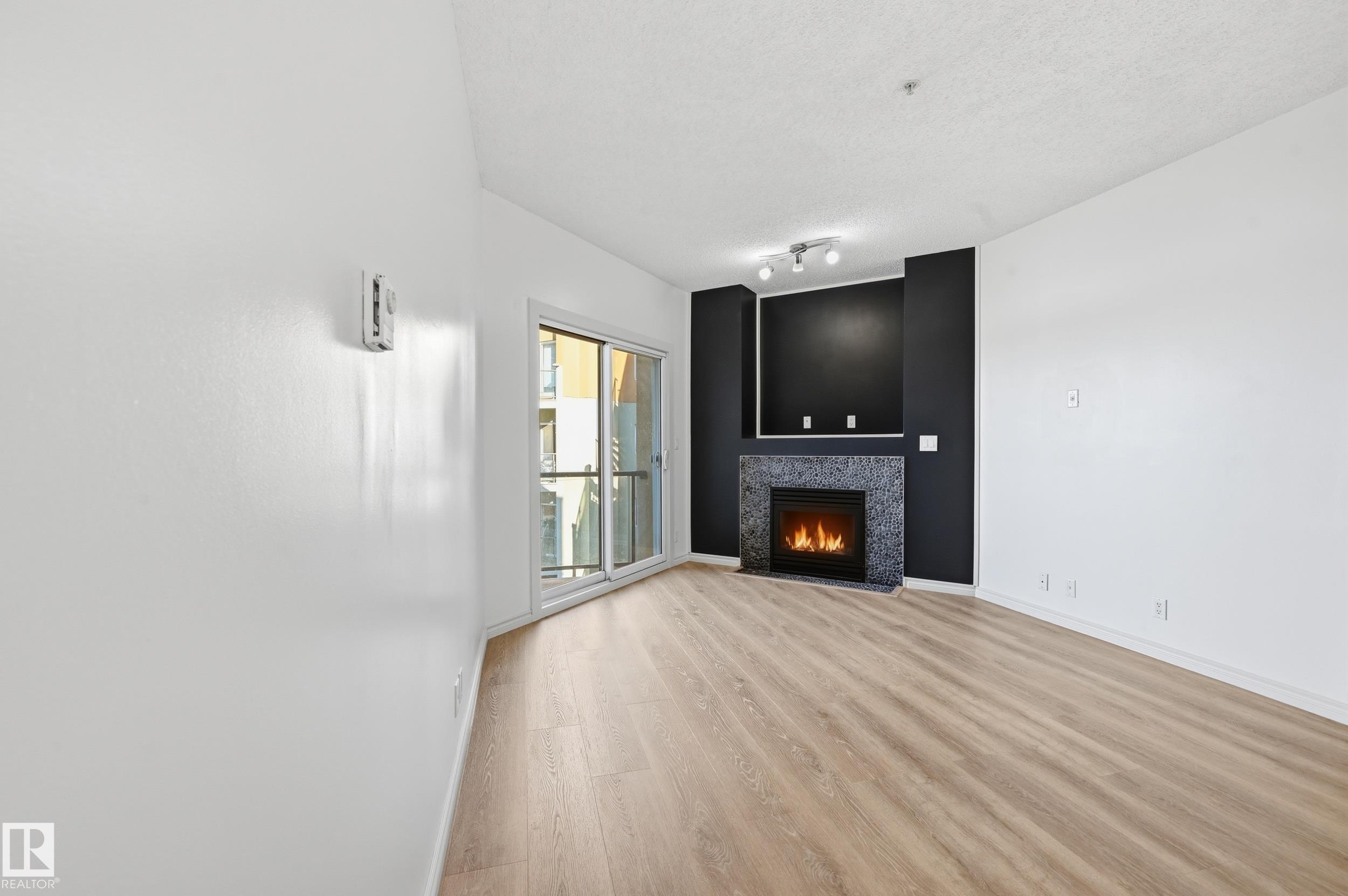 Photo 9 at 517 - 10235 112 Street NW, Wîhkwêntôwin, Edmonton