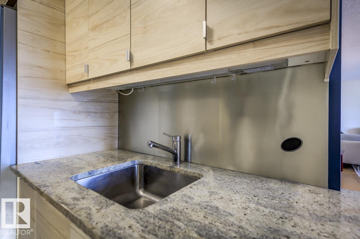 Photo 13 at 804 - 9909 110 Street NW, Wîhkwêntôwin, Edmonton