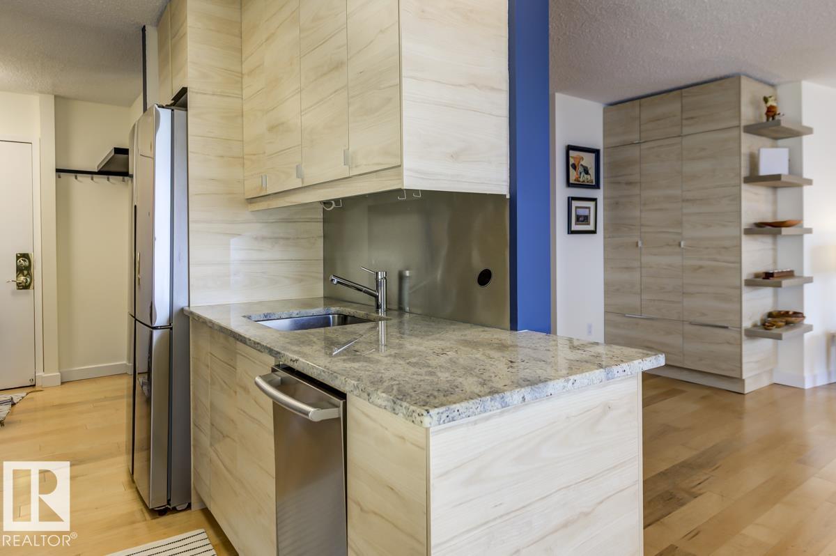 Photo 17 at 804 - 9909 110 Street NW, Wîhkwêntôwin, Edmonton