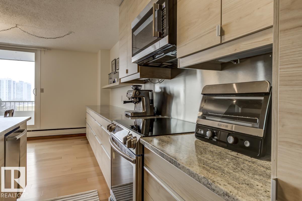 Photo 8 at 804 - 9909 110 Street NW, Wîhkwêntôwin, Edmonton