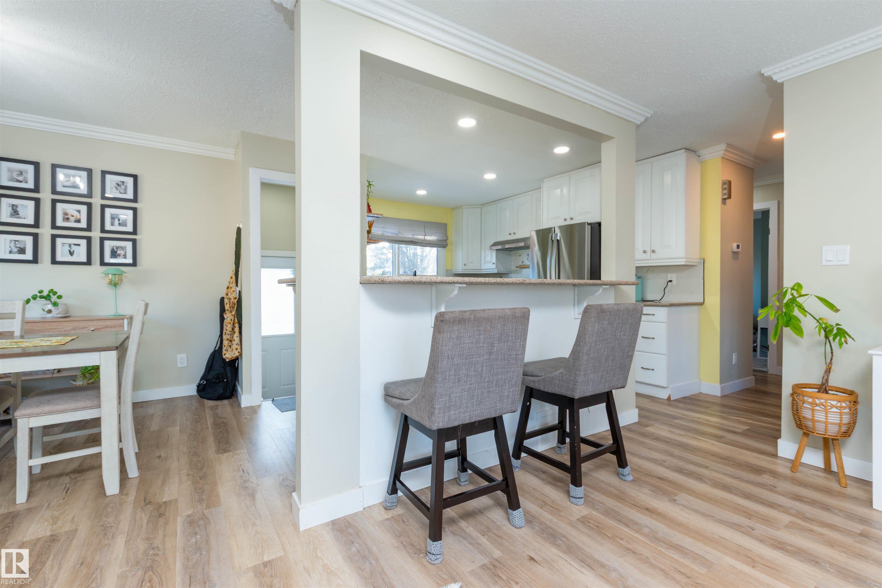 Photo 8 at 24 Circlewood Drive, Maplewood, Sherwood Park