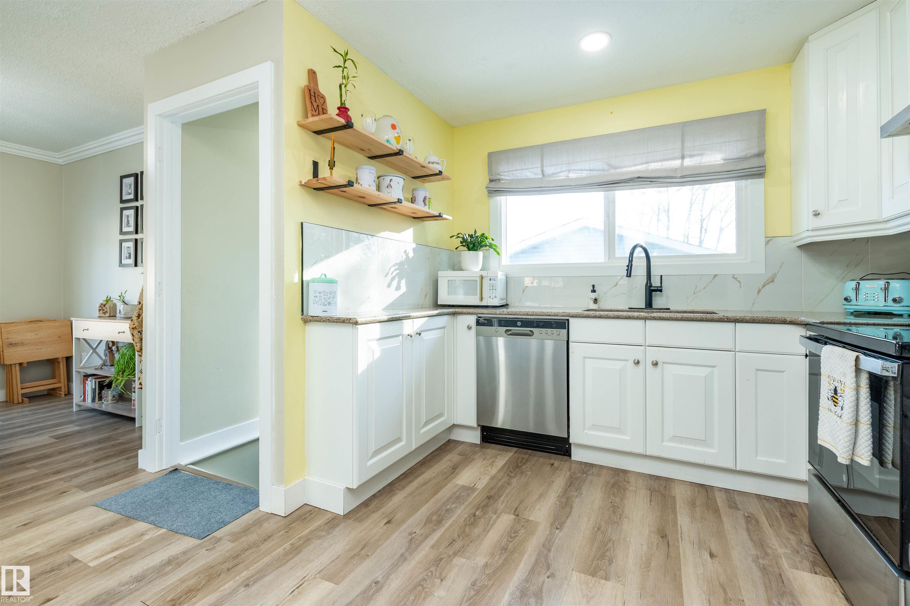 Photo 10 at 24 Circlewood Drive, Maplewood, Sherwood Park