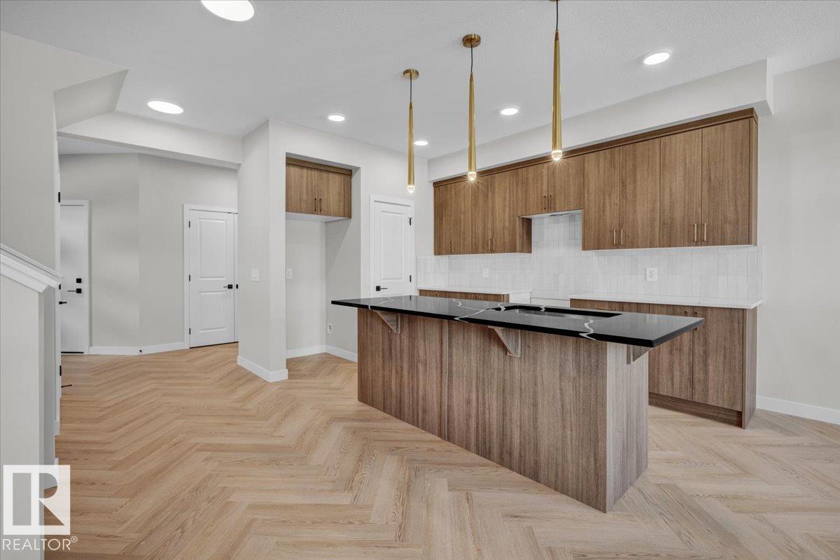 2110 Crossbill Lane NW, Kinglet Gardens, Edmonton