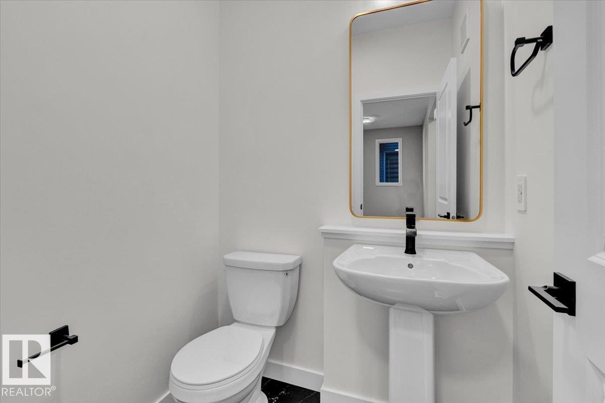 Photo 14 at 2110 Crossbill Lane NW, Kinglet Gardens, Edmonton